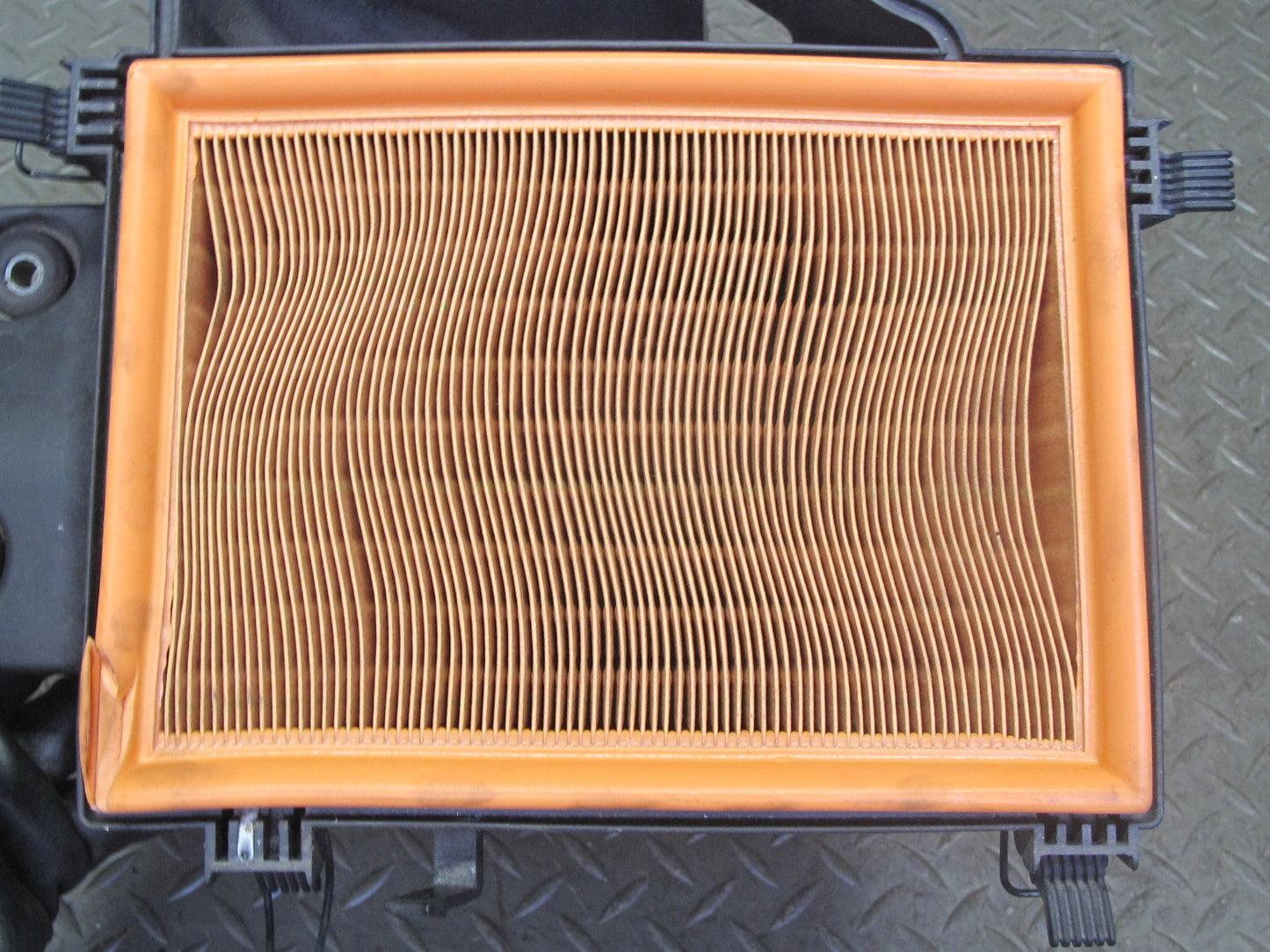 01-02 BMW E46 330i 330ci M54 Air Intake Cleaner Filter Box w MAF Sensor OEM