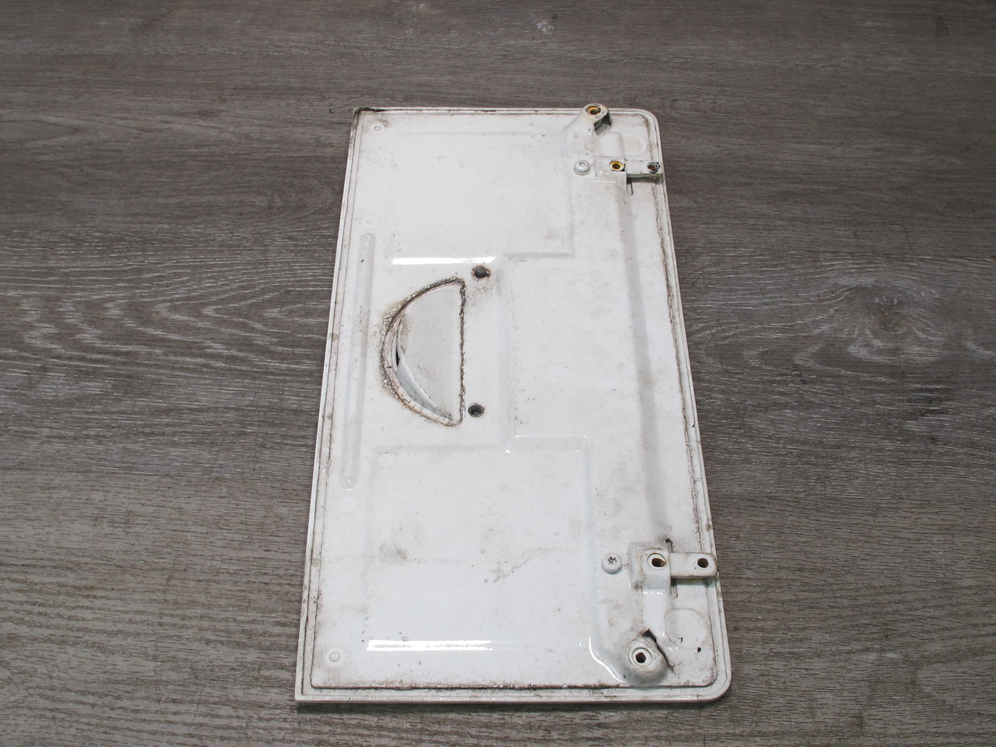 91-96 Chevrolet Corvette C4 Fuel Door Lid Cover w Emblem Logo OEM
