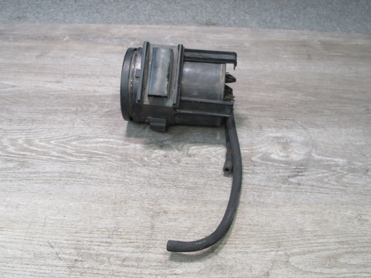 91-96 Chevrolet Corvette C4 Fuel Evap Vapor Charcoal Canister Purge Valve OEM