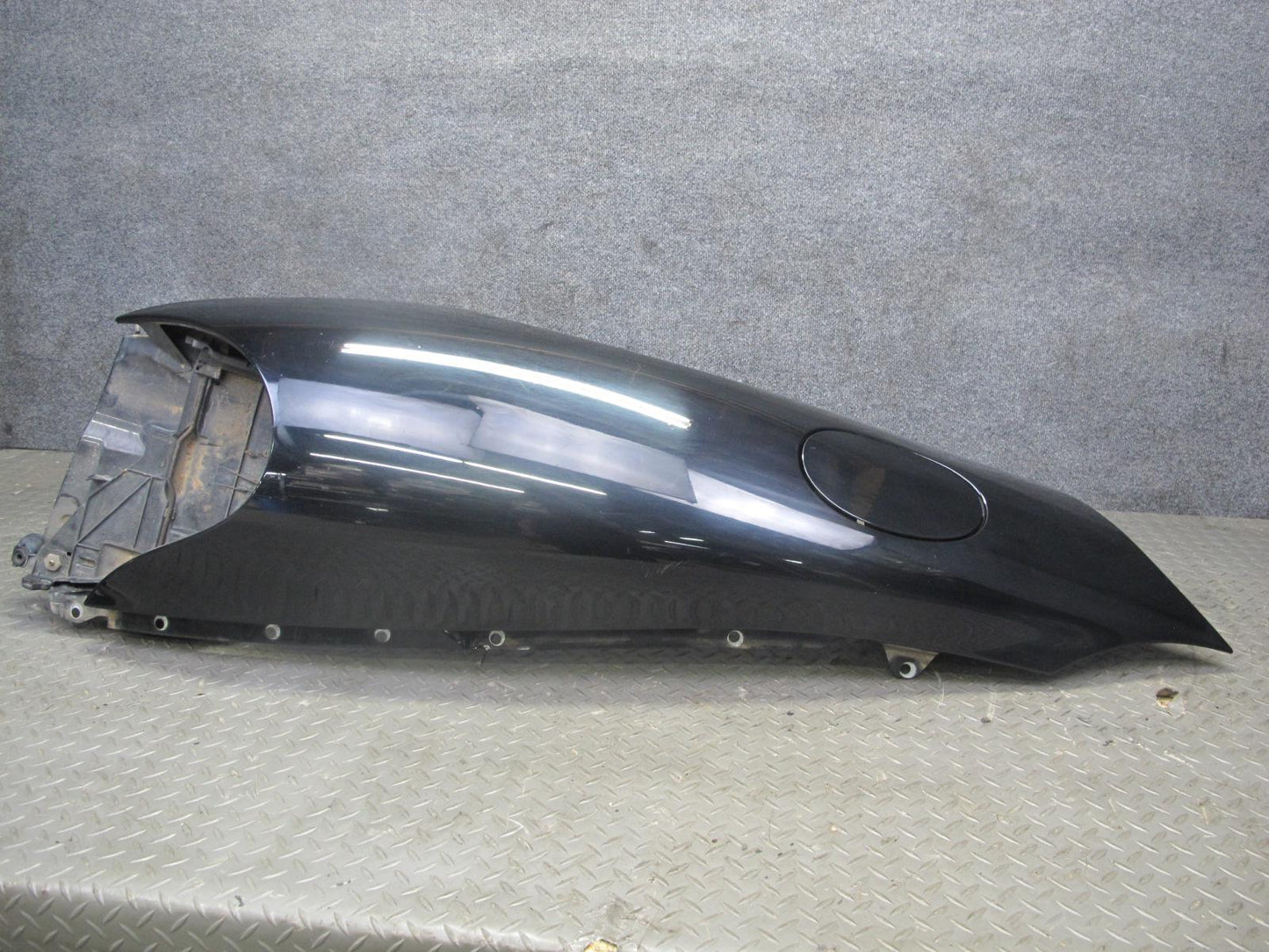 2001-2005 Porsche 911 996 Front Right Passenger Side Fender Panel Shell Cover
