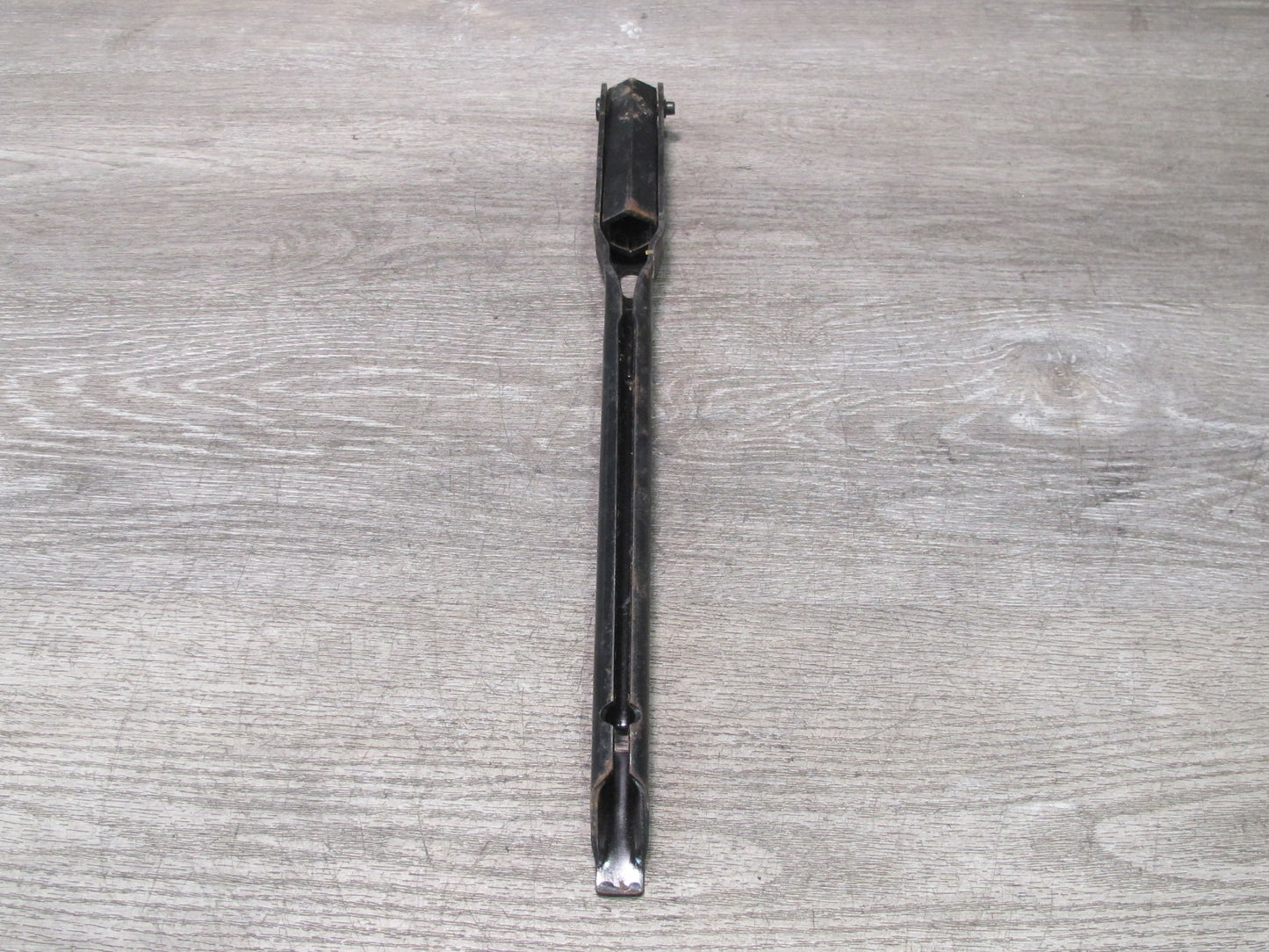 84-96 Chevrolet Corvette C4 Spare Tire LUG NUT Wrench Lift Jack Handle Mount OEM