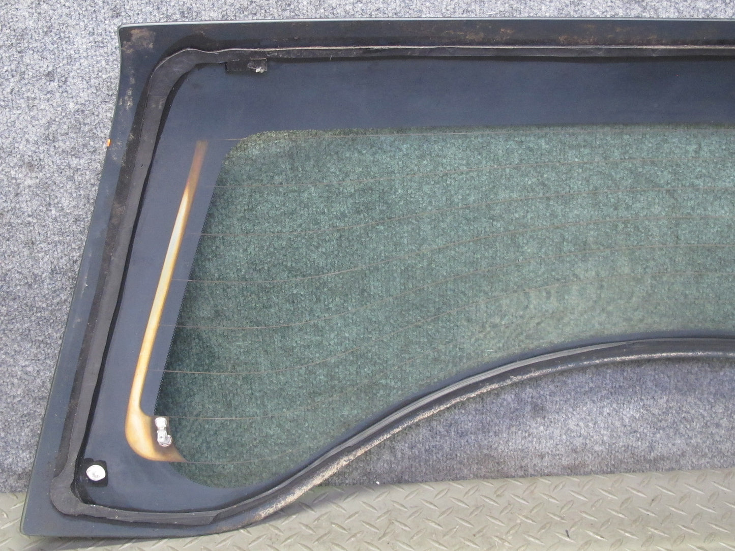 99-01 Isuzu Vehicross Rear Tailgate Trunk Gate Glass Window OEM