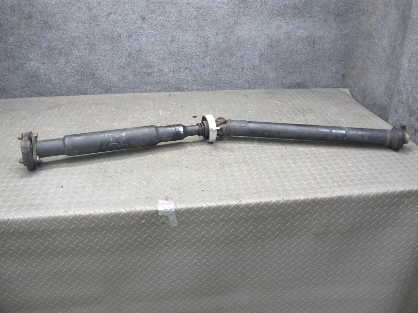 2010-2018 BMW E71 E72 F15 F16 X5 X6 AWD Rear Drive Shaft Driveshaft 7589129 OEM
