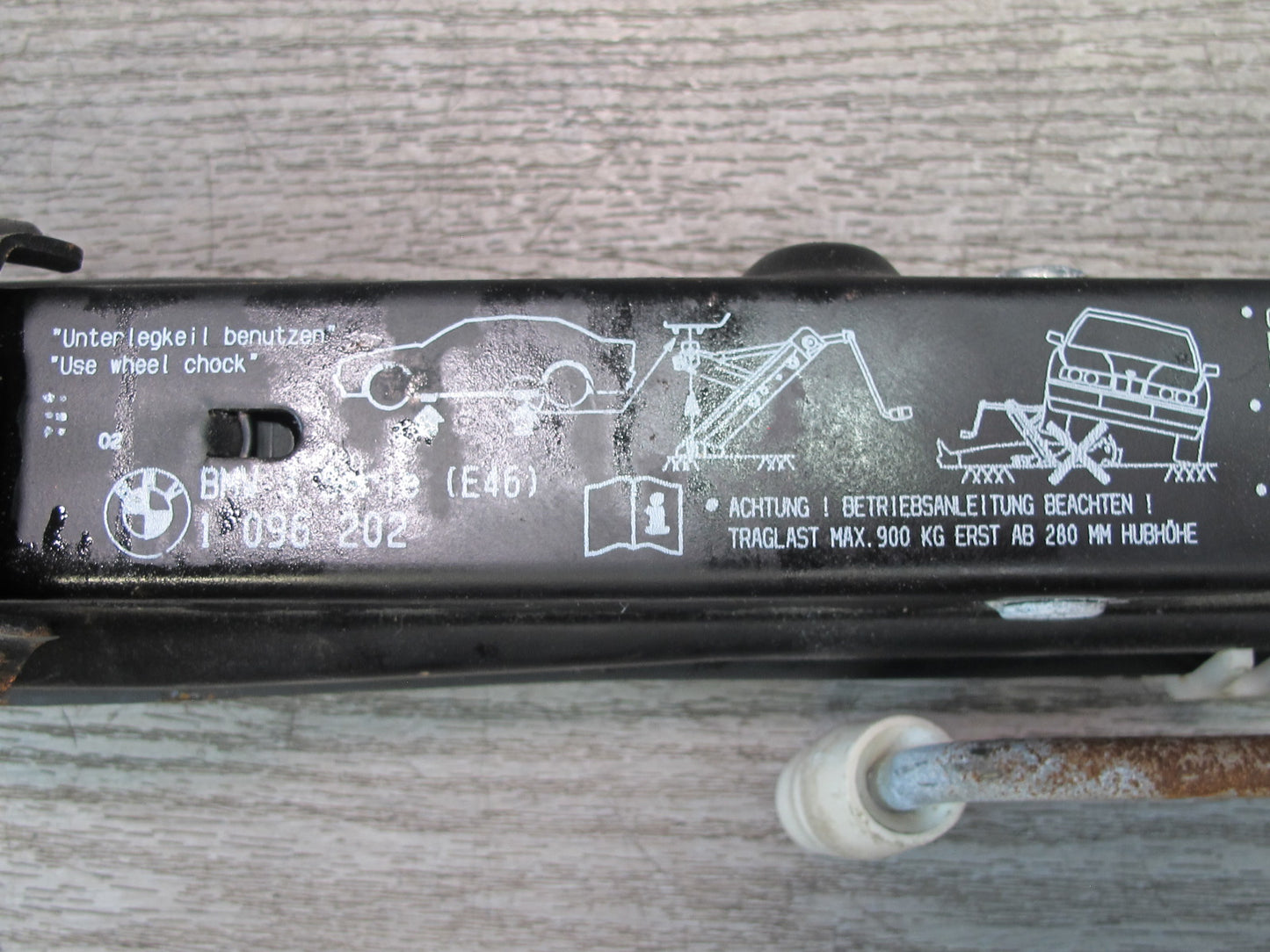 01-06 BMW E46 330i 3-SERIES Emergency Spare Tire Lift Jack 1096202 OEM