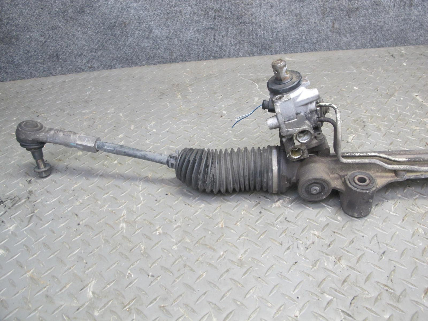 2003-2006 Porsche Cayenne 955 Power Steering Rack & Pinion 7L5422055BK