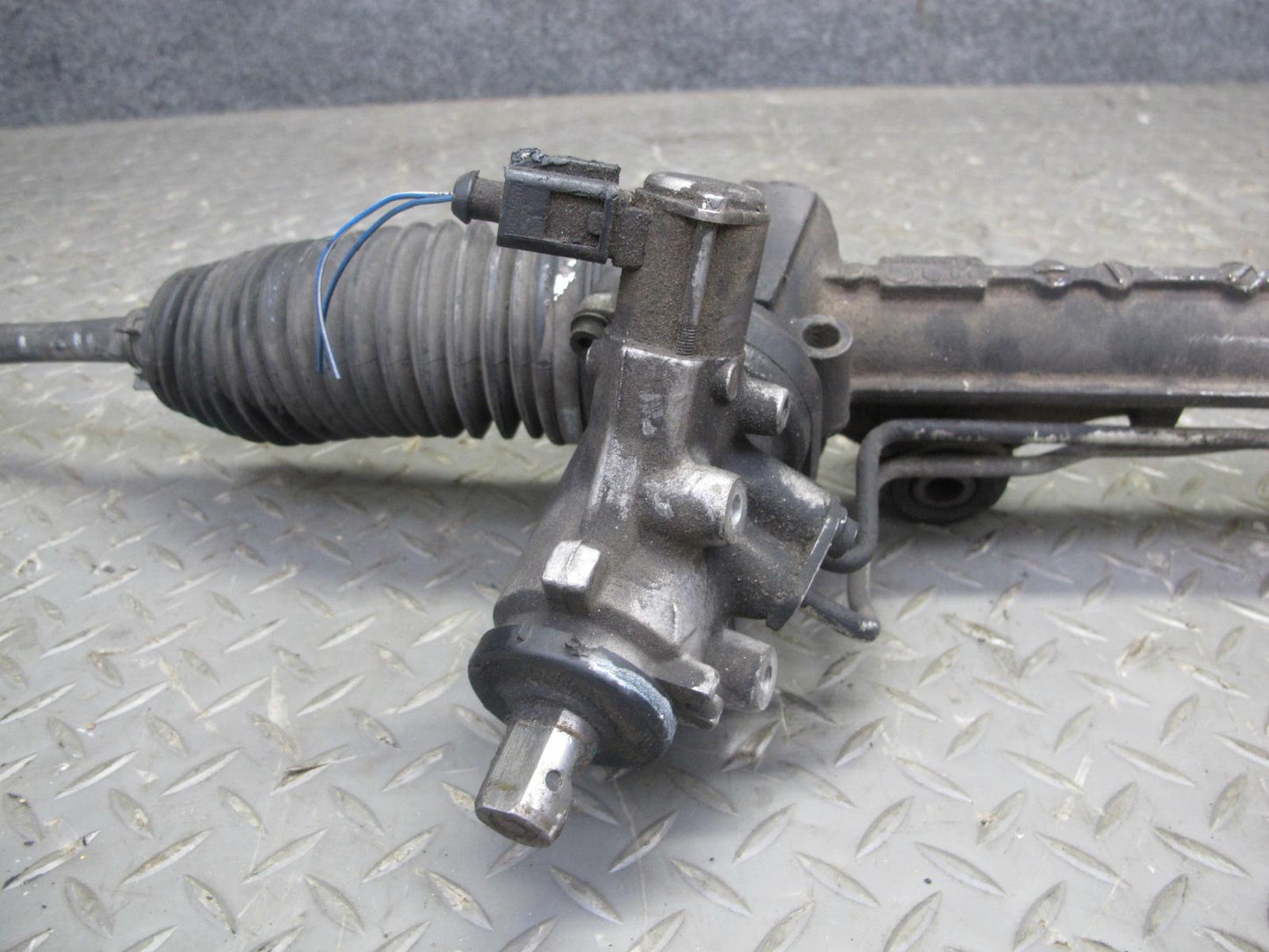 2003-2006 Porsche Cayenne 955 Power Steering Rack & Pinion 7L5422055BK