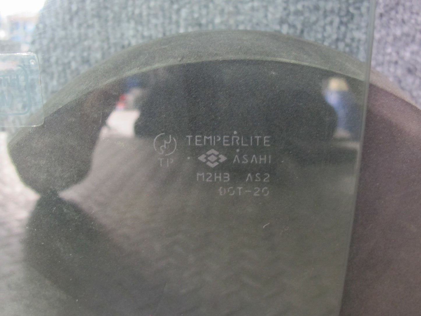 99-01 Isuzu Vehicross Front Left Driver Door Glass Window OEM