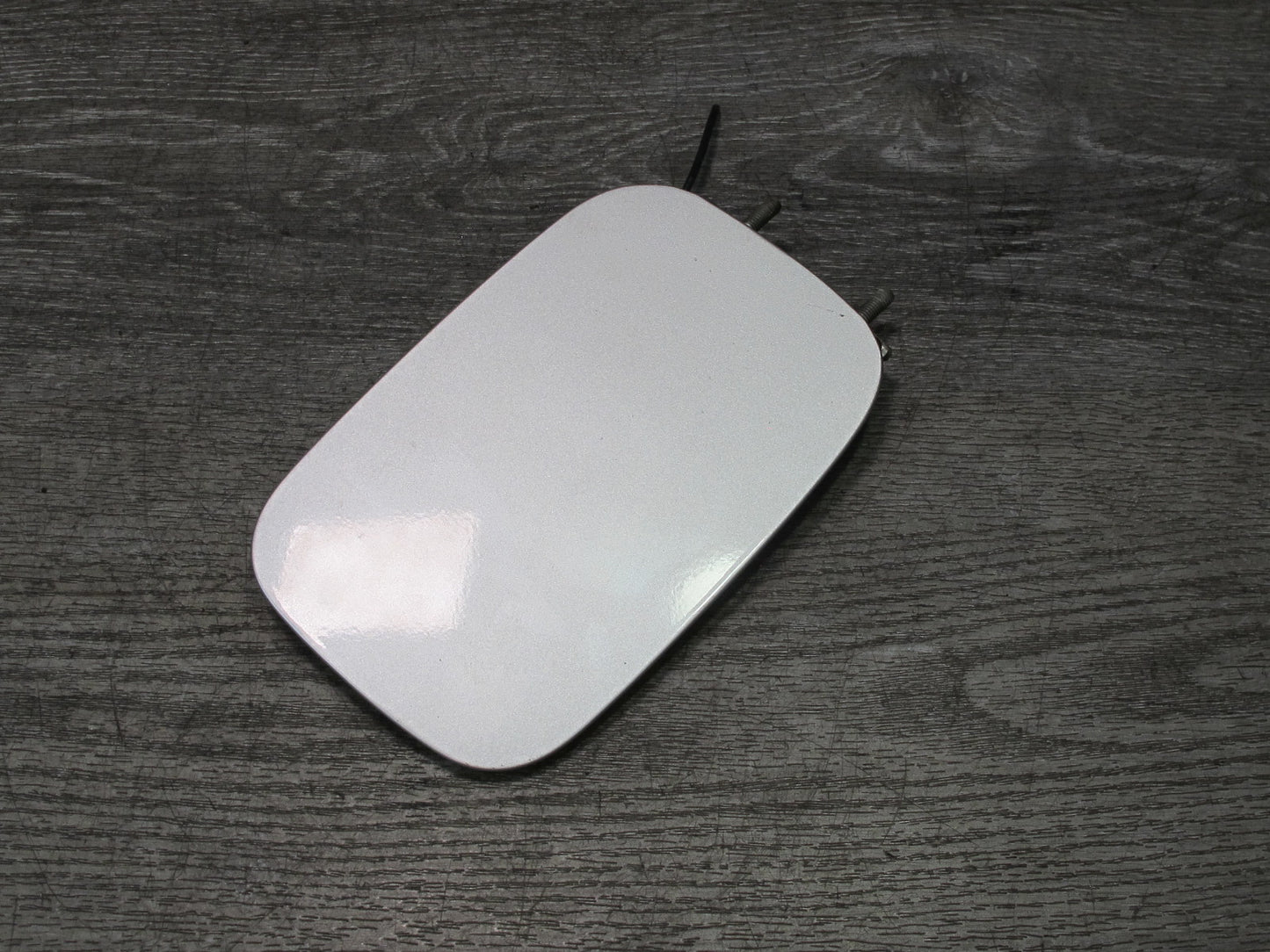 01-06 BMW E46 330i Convertible Fuel Tank Filler Door Lid Cover Orient Silver OEM