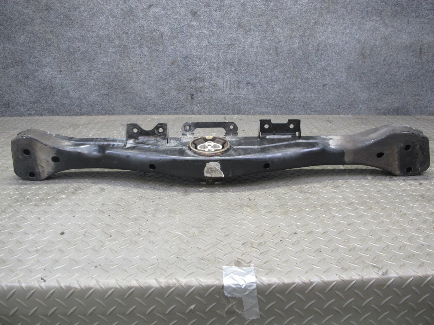 2003-2006 Porsche Cayenne 955 Transmission Crossmember Mount Support 7L0399227B