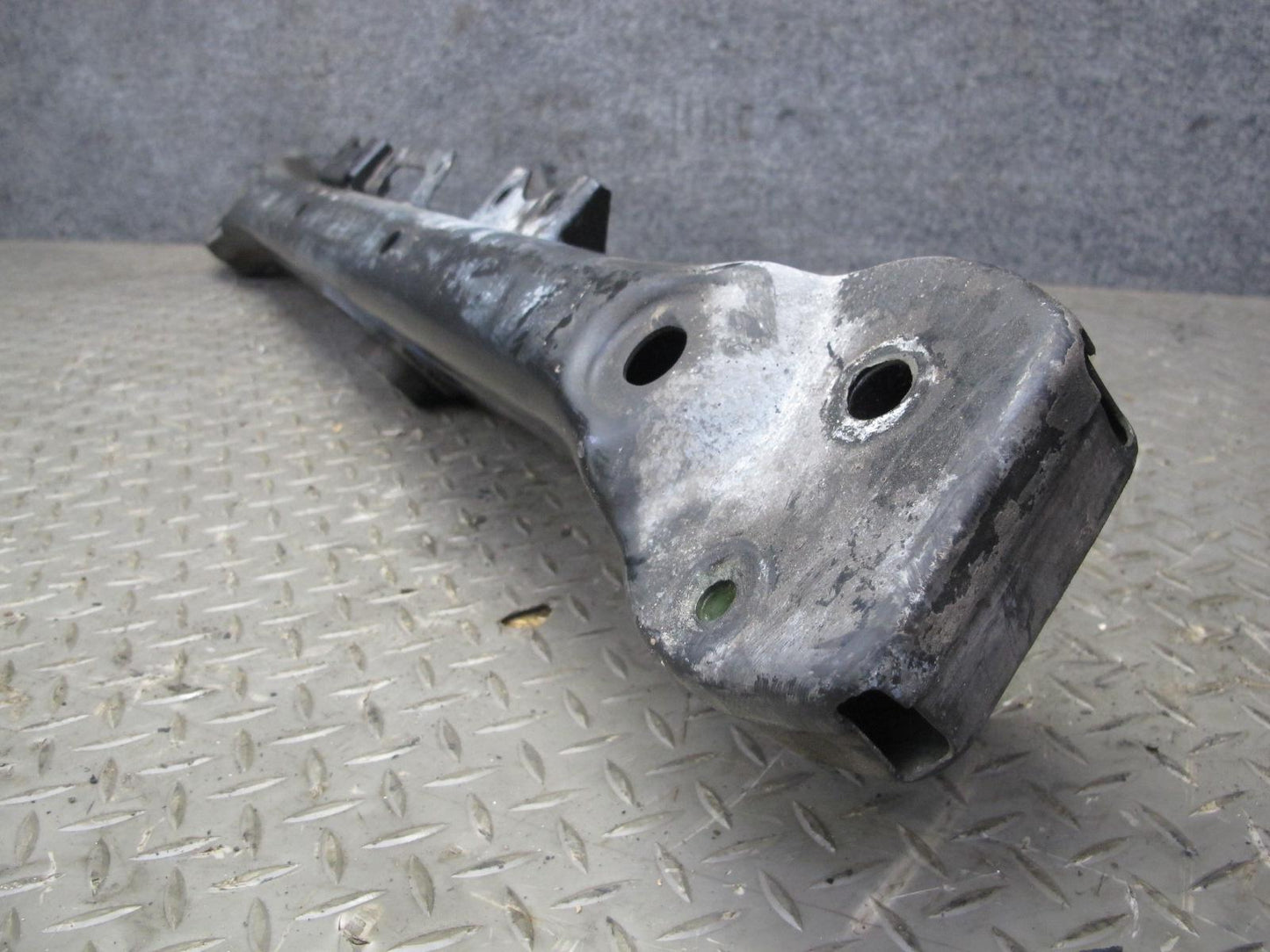 2003-2006 Porsche Cayenne 955 Transmission Crossmember Mount Support 7L0399227B