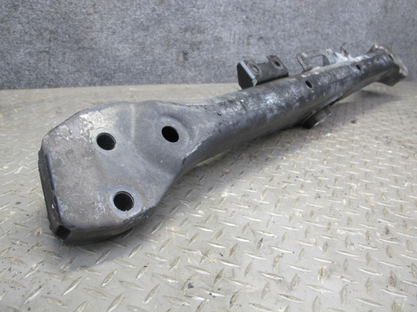 2003-2006 Porsche Cayenne 955 Transmission Crossmember Mount Support 7L0399227B