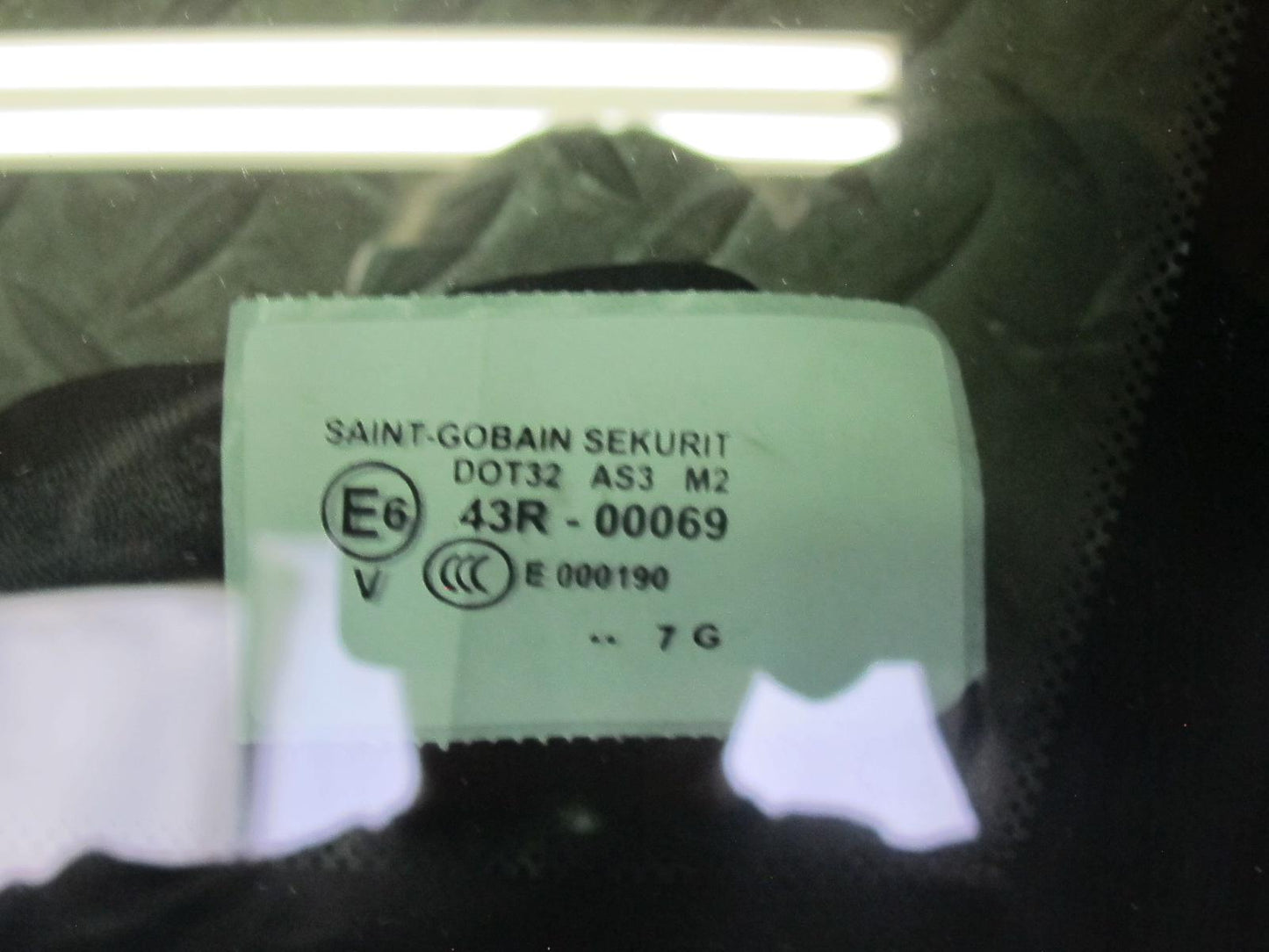 2003-2010 Porsche Cayenne 955 957 Rear Right Quarter Glass Window 7L5845298