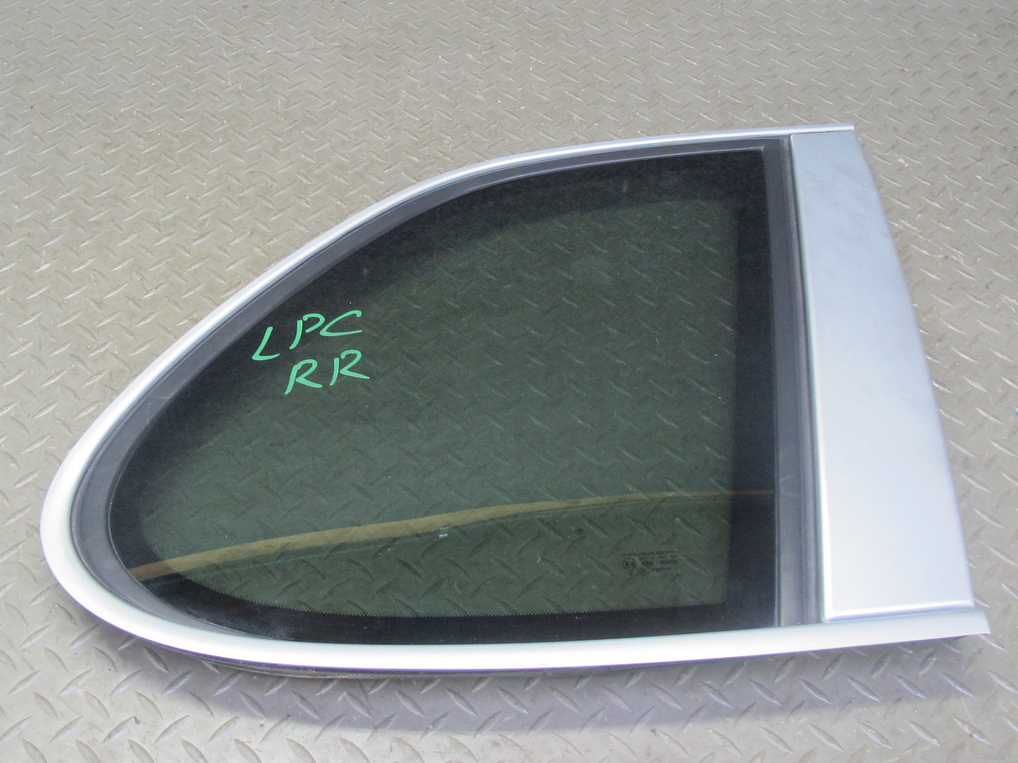 2003-2010 Porsche Cayenne 955 957 Rear Right Quarter Glass Window 7L5845298