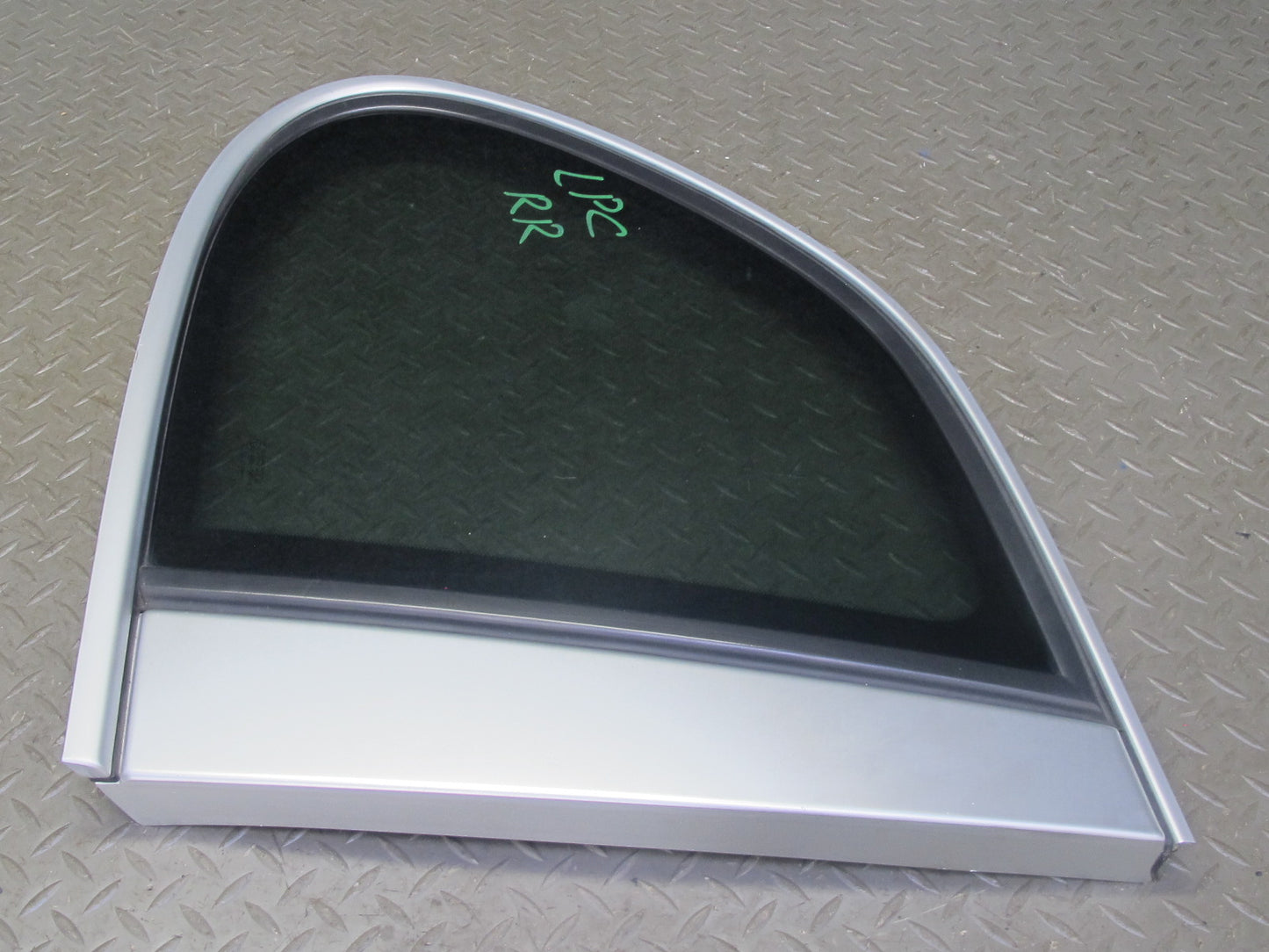 2003-2010 Porsche Cayenne 955 957 Rear Right Quarter Glass Window 7L5845298