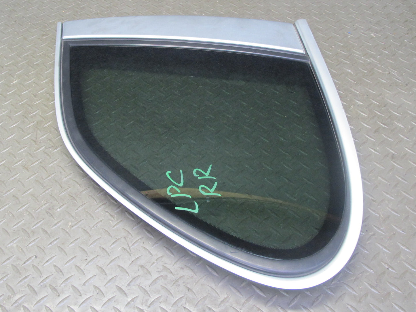 2003-2010 Porsche Cayenne 955 957 Rear Right Quarter Glass Window 7L5845298