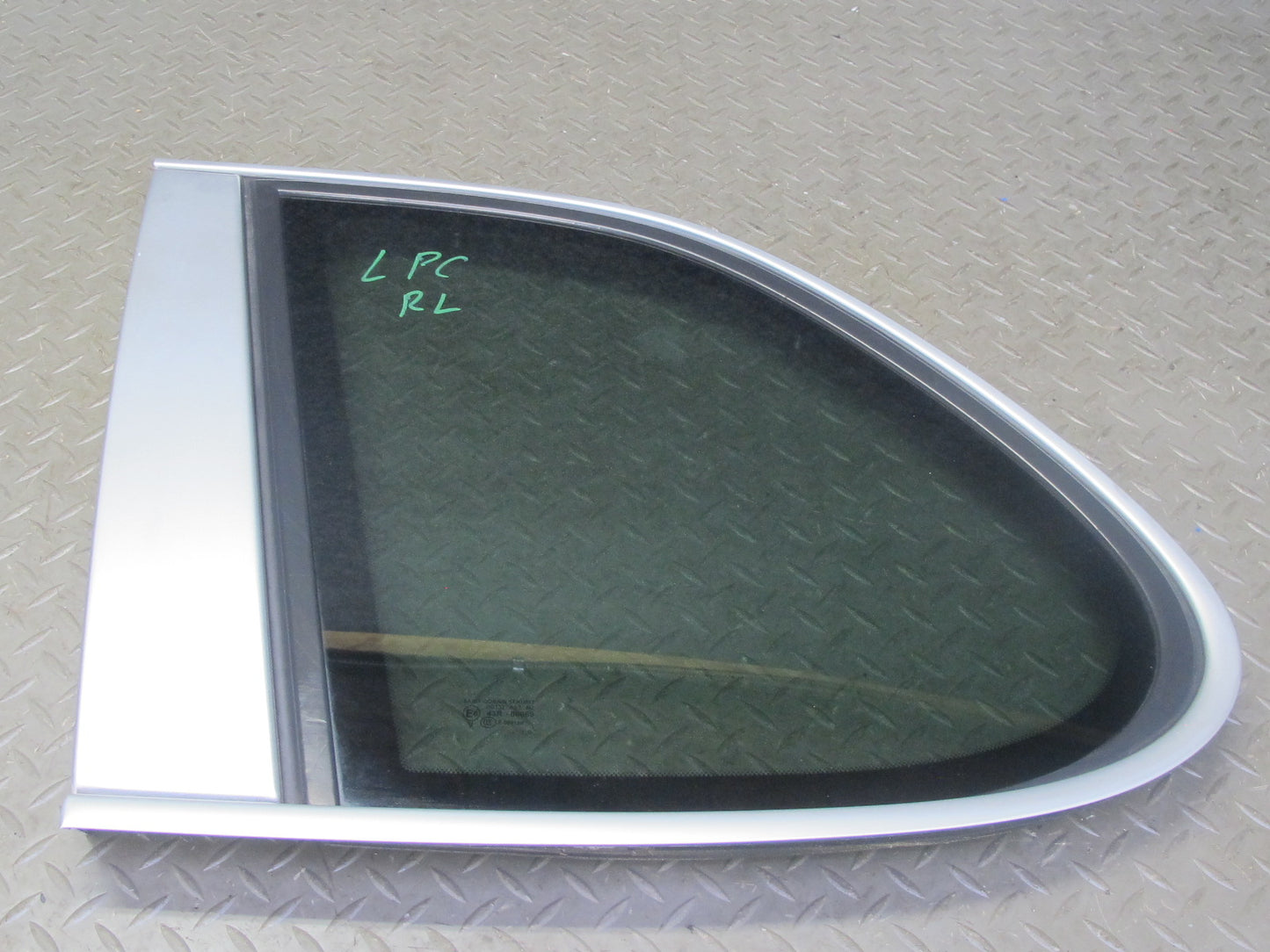 2003-2010 Porsche Cayenne 955 957 Rear Left Quarter Glass Window 7L5845297