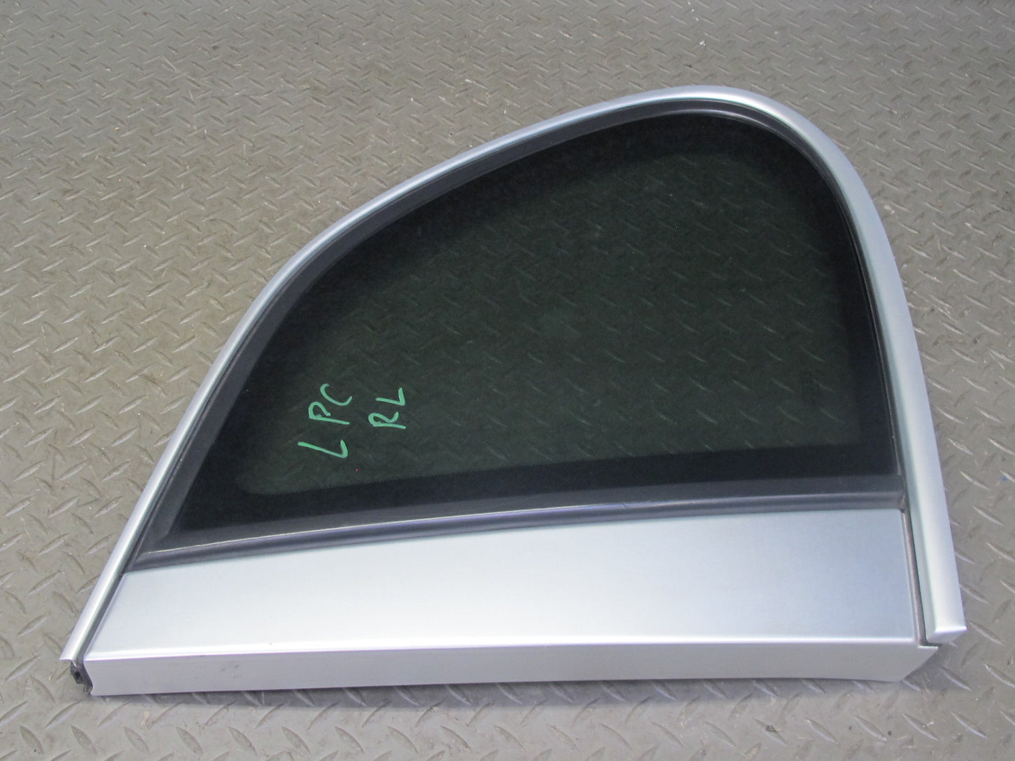 2003-2010 Porsche Cayenne 955 957 Rear Left Quarter Glass Window 7L5845297