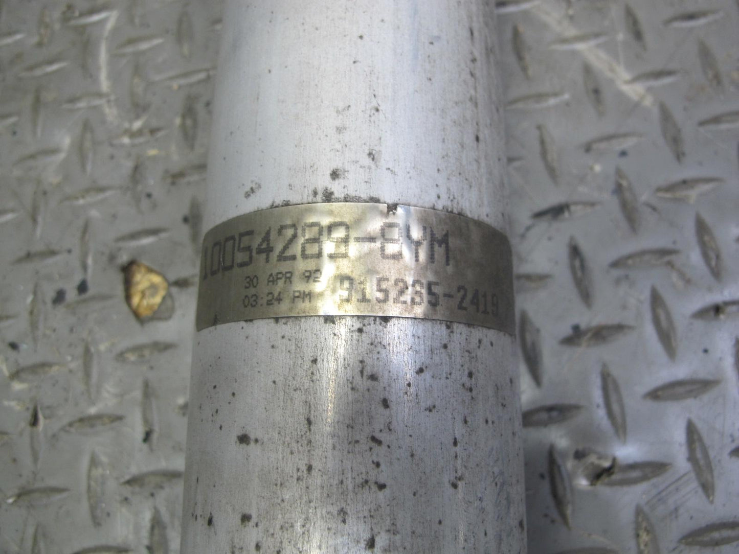 84-96 Chevrolet Corvette C4 Rear A/T Driveshaft Drive Shaft 10054289 OEM