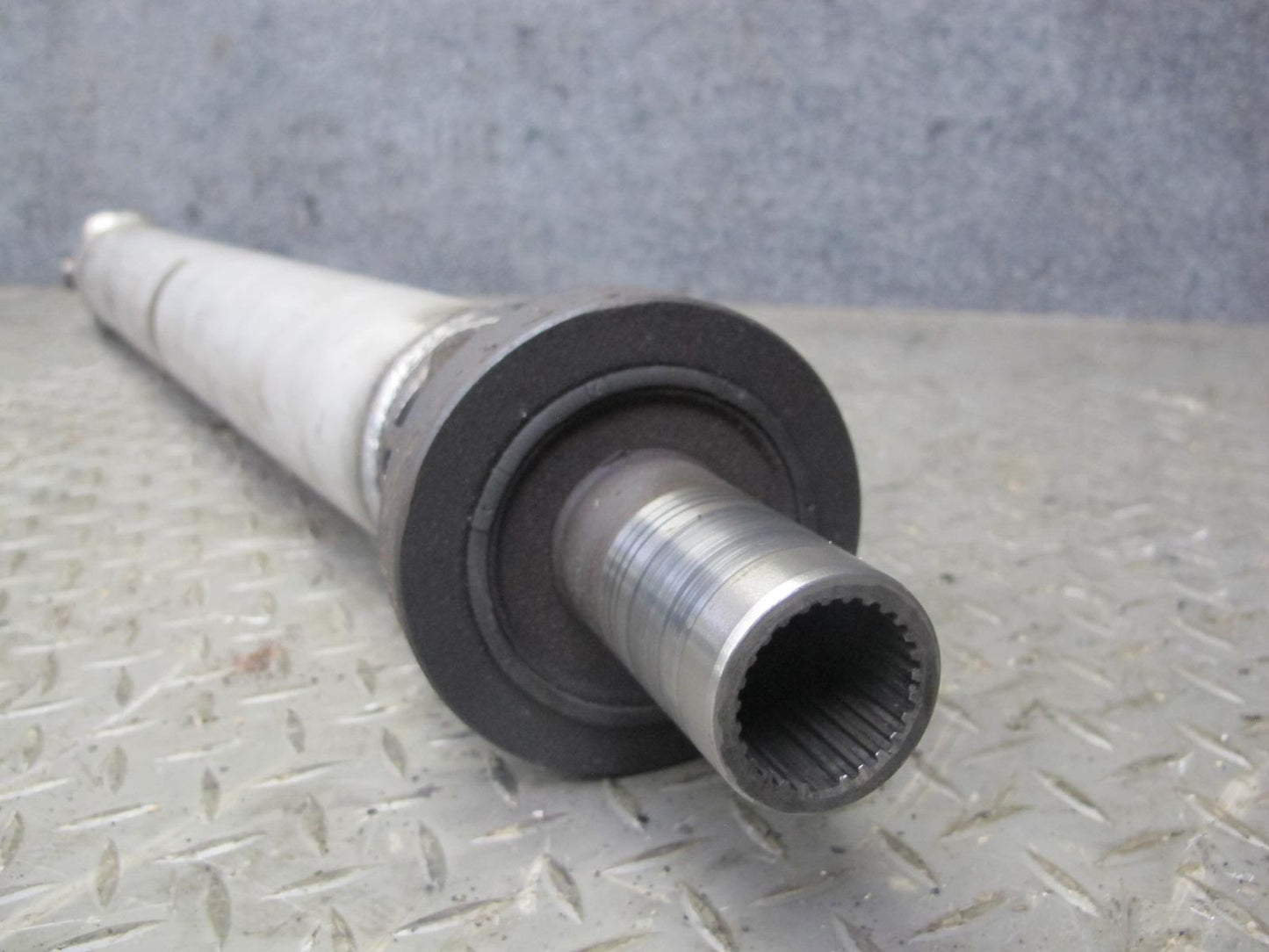 84-96 Chevrolet Corvette C4 Rear A/T Driveshaft Drive Shaft 10054289 OEM