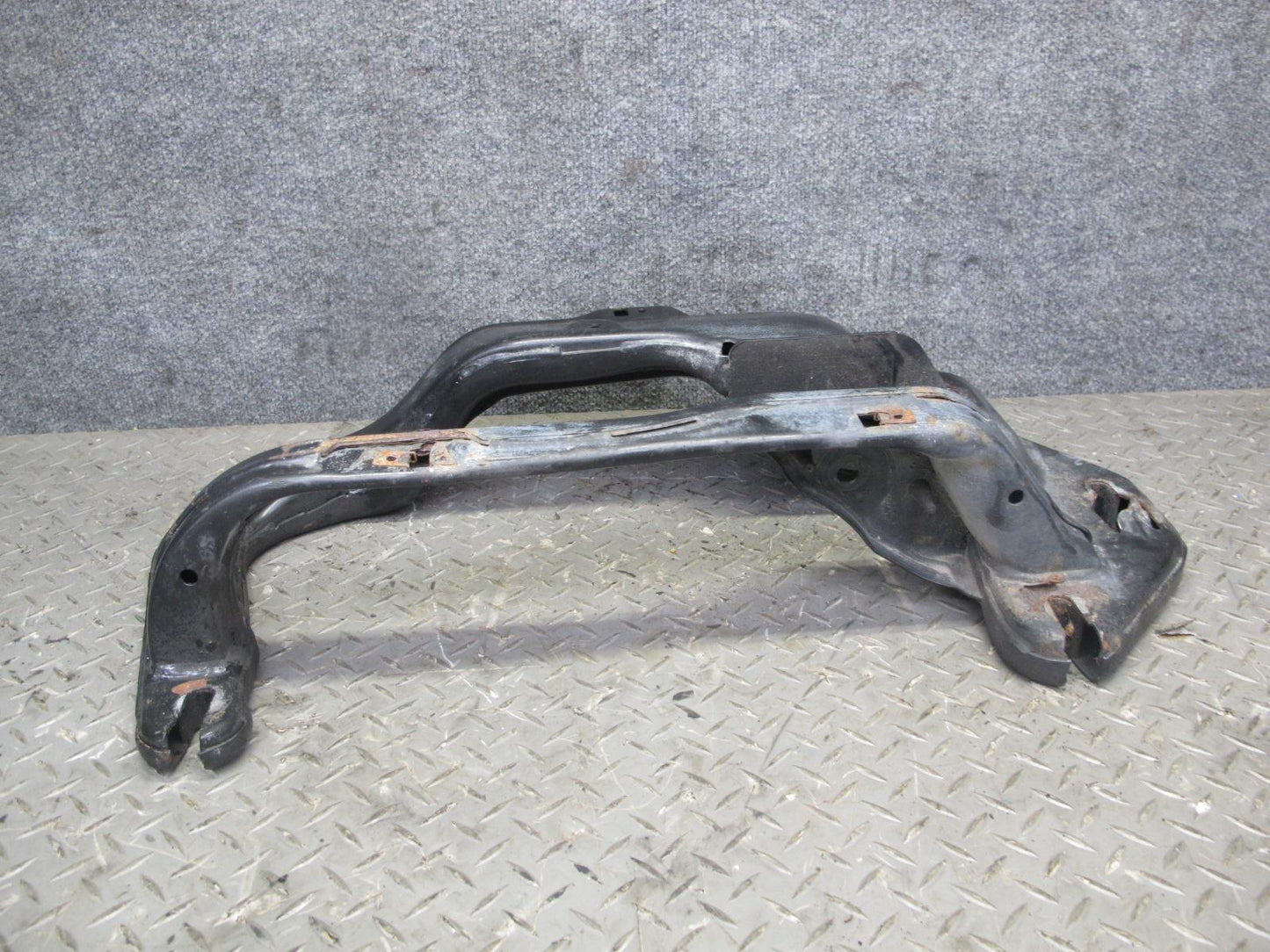 2014-2018 BMW F15 X5 Automatic Transmission Crossmember Support Bracket