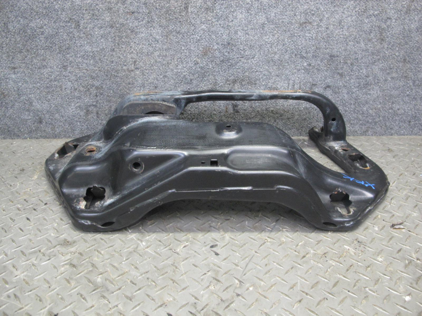 2014-2018 BMW F15 X5 Automatic Transmission Crossmember Support Bracket