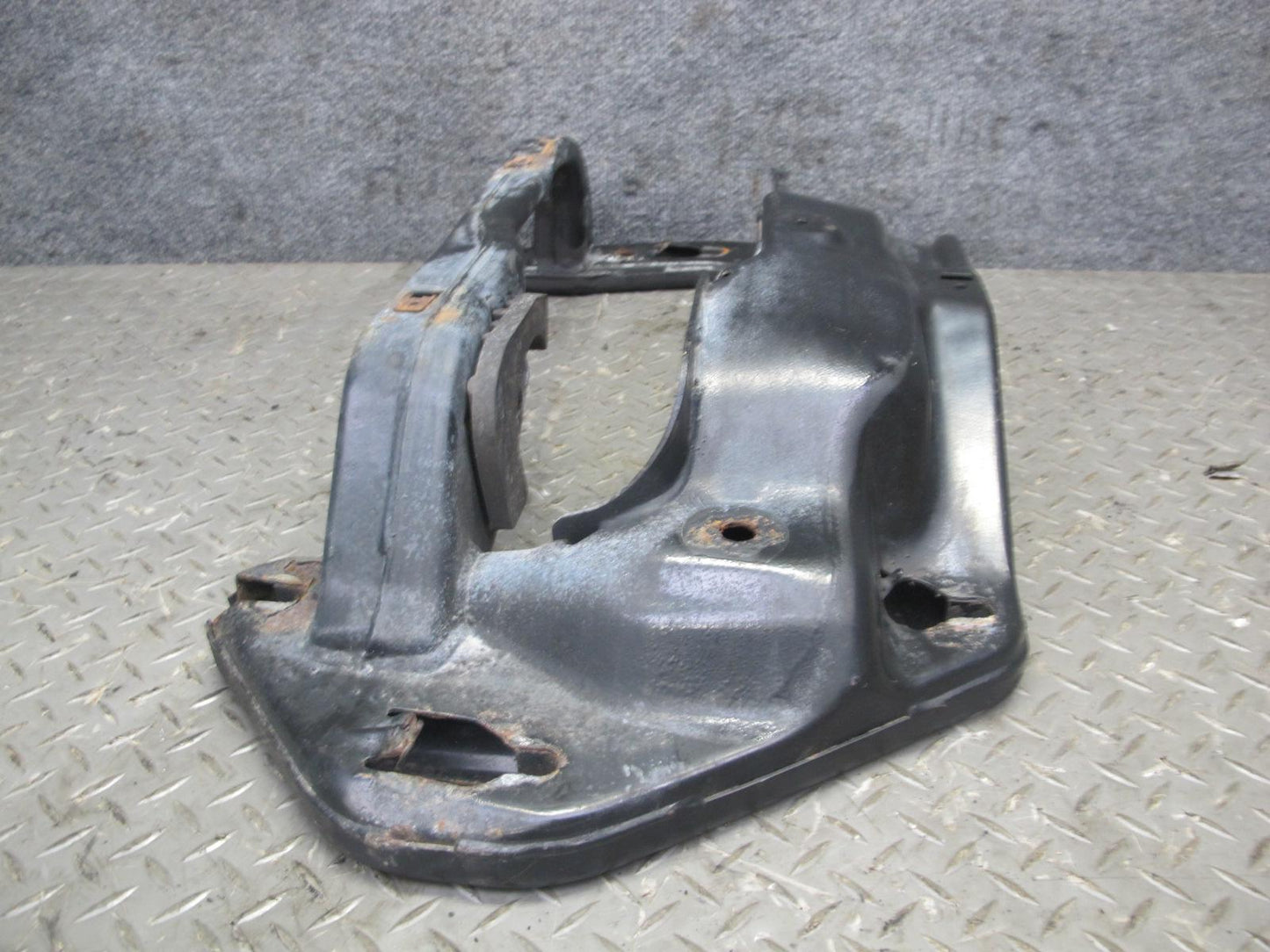 2014-2018 BMW F15 X5 Automatic Transmission Crossmember Support Bracket
