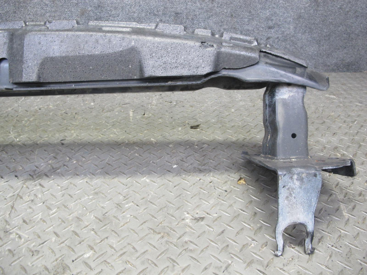 2003-2006 Porsche Cayenne 955 Front Bumper Reinforcement Impact Crash Bar