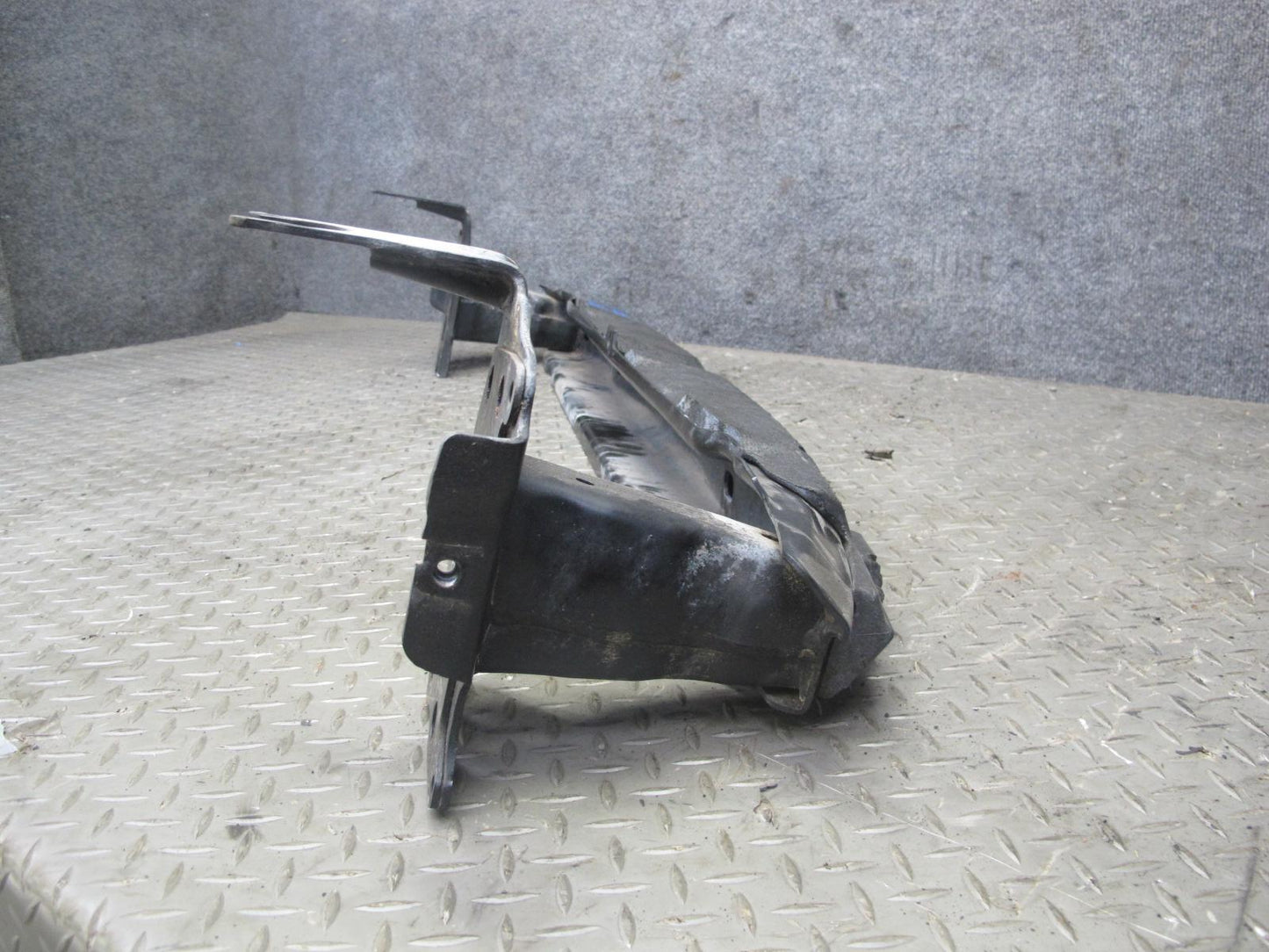 2003-2006 Porsche Cayenne 955 Front Bumper Reinforcement Impact Crash Bar