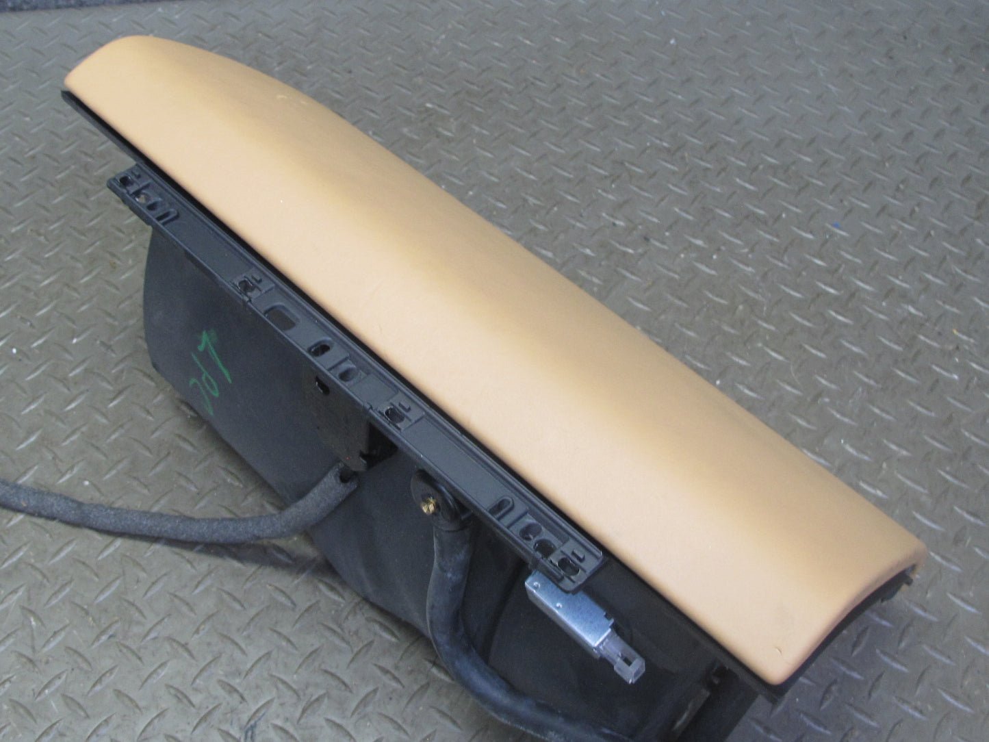 2003-2010 Porsche Cayenne 955 957 Dash Glove Box Compartment Storage