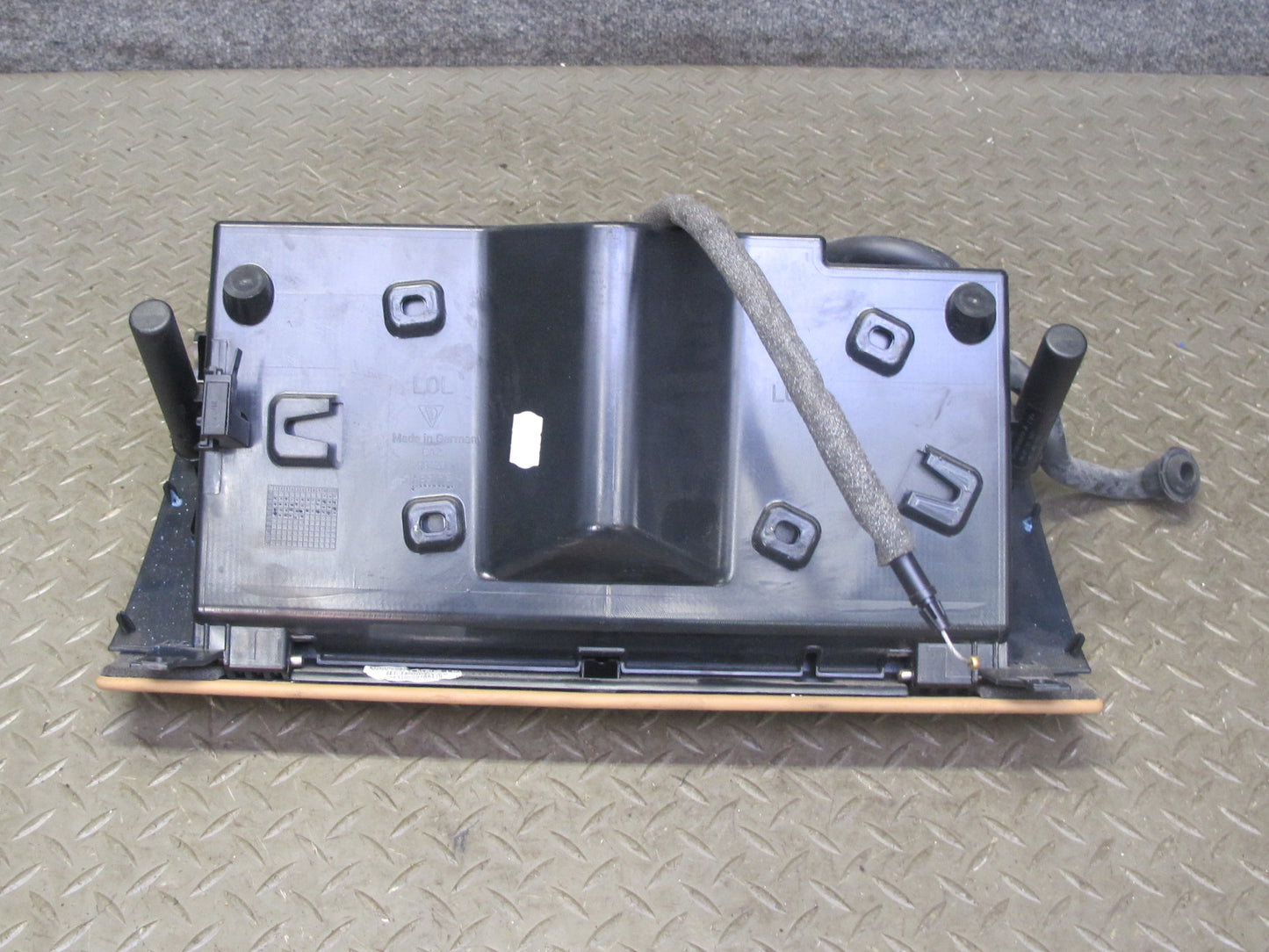 2003-2010 Porsche Cayenne 955 957 Dash Glove Box Compartment Storage