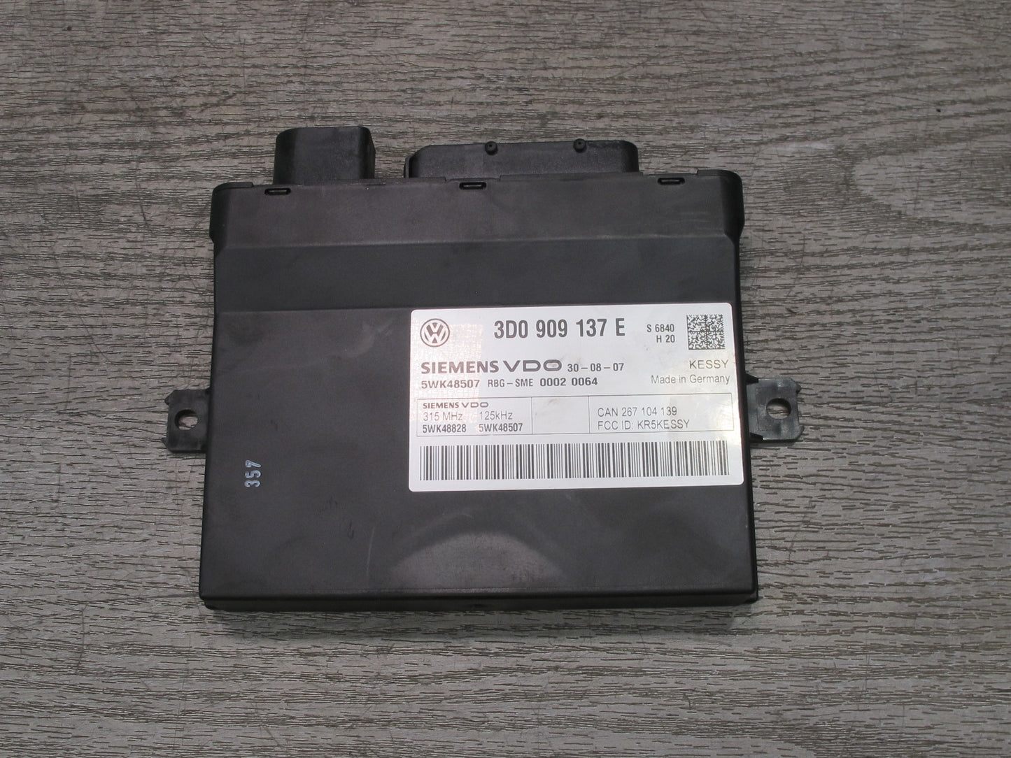 2008-2010 Porsche Cayenne 957 Keyless Entry Control Module 3D0909137E