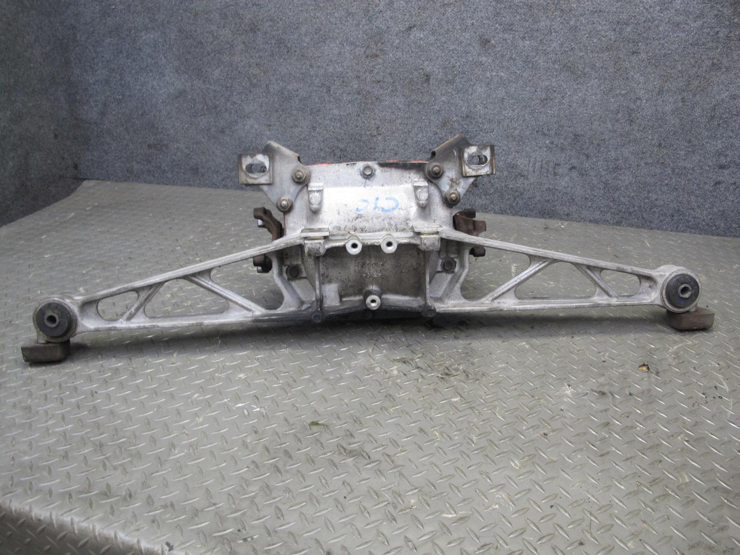 88-96 Chevrolet Corvette C4 A/T Dana 36 Rear Differential Carrier 2.59 Ratio OEM