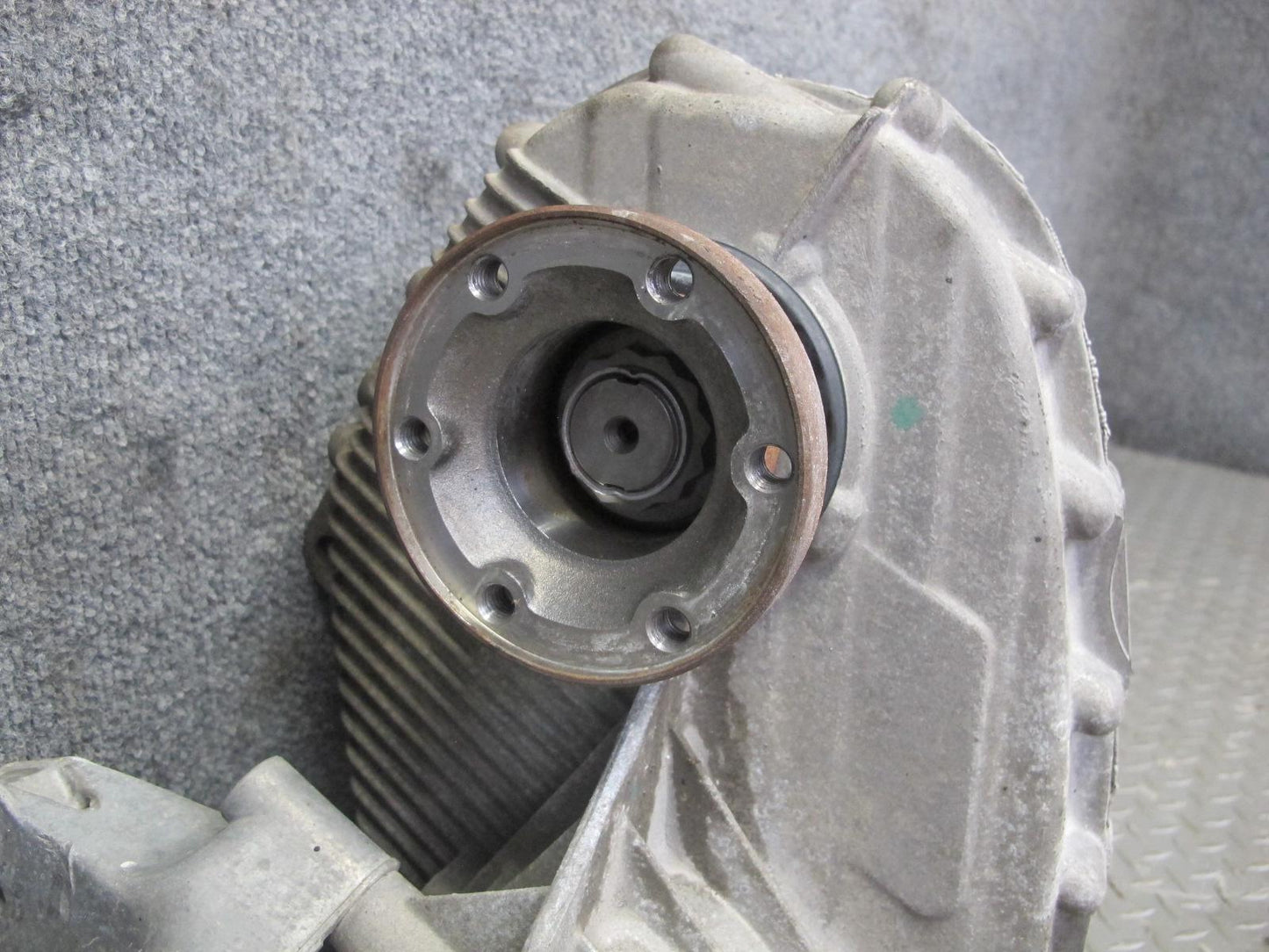 2008-2010 Porsche Cayenne 957 Turbo A/T Transfer Case Box 0AD341041H 159k Miles