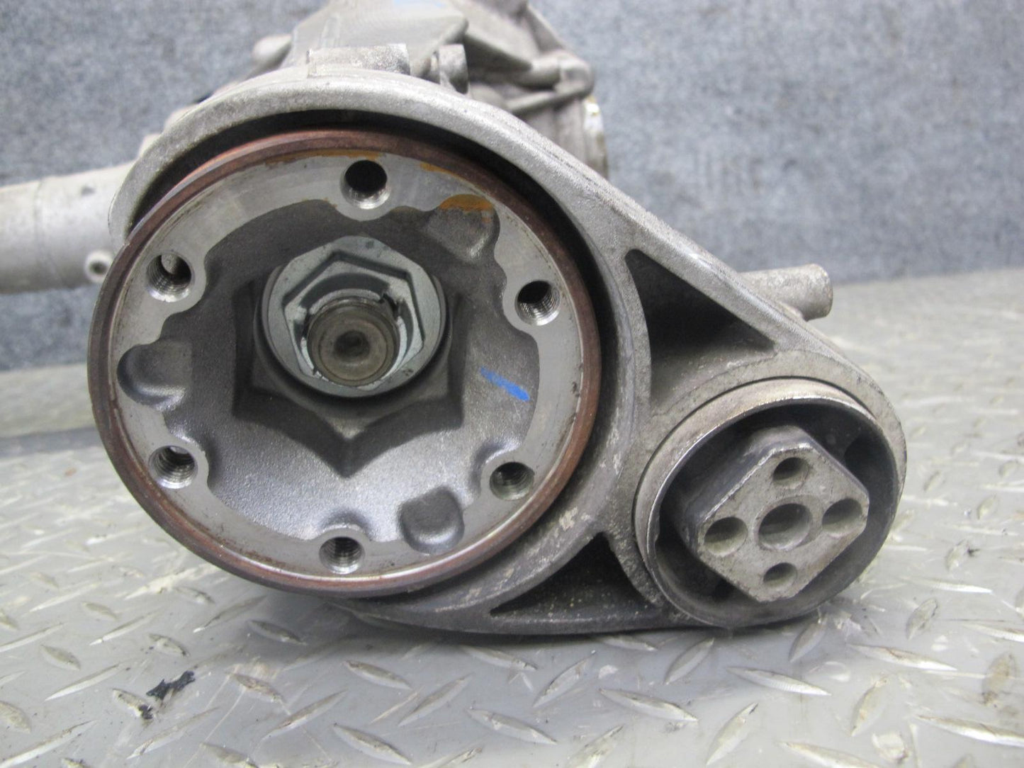 2008-2010 Porsche Cayenne 957 4.8L Turbo Front Differential Carrier 3.27 Ratio