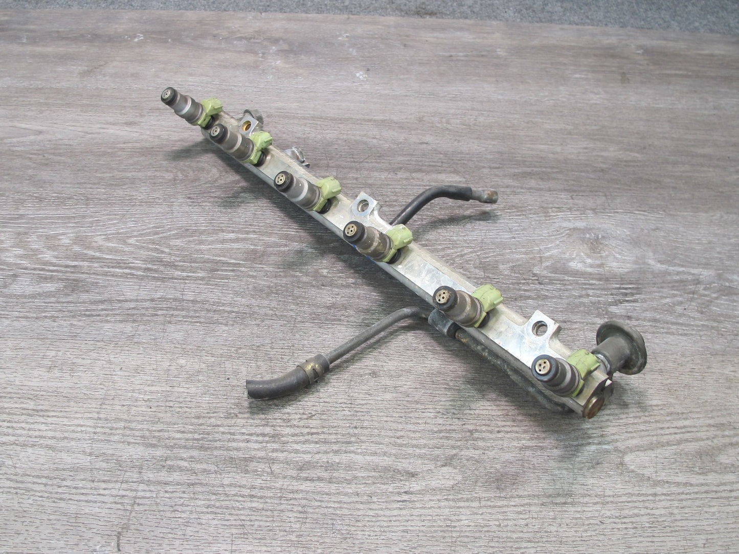 88-89 Toyota Supra MK3 7MGE NA Fuel Rail w Injectors & Pressure Regulator OEM