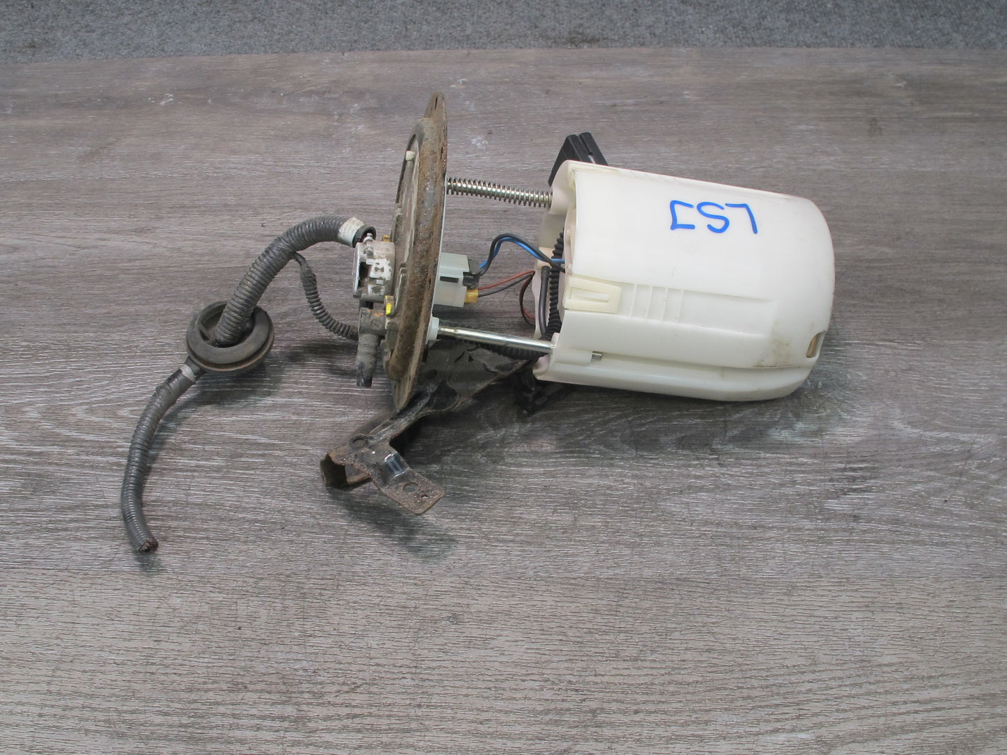 08-09 Lexus UVF46L LS600h Fuel Pump Level Sensor Sending Unit Assembly OEM