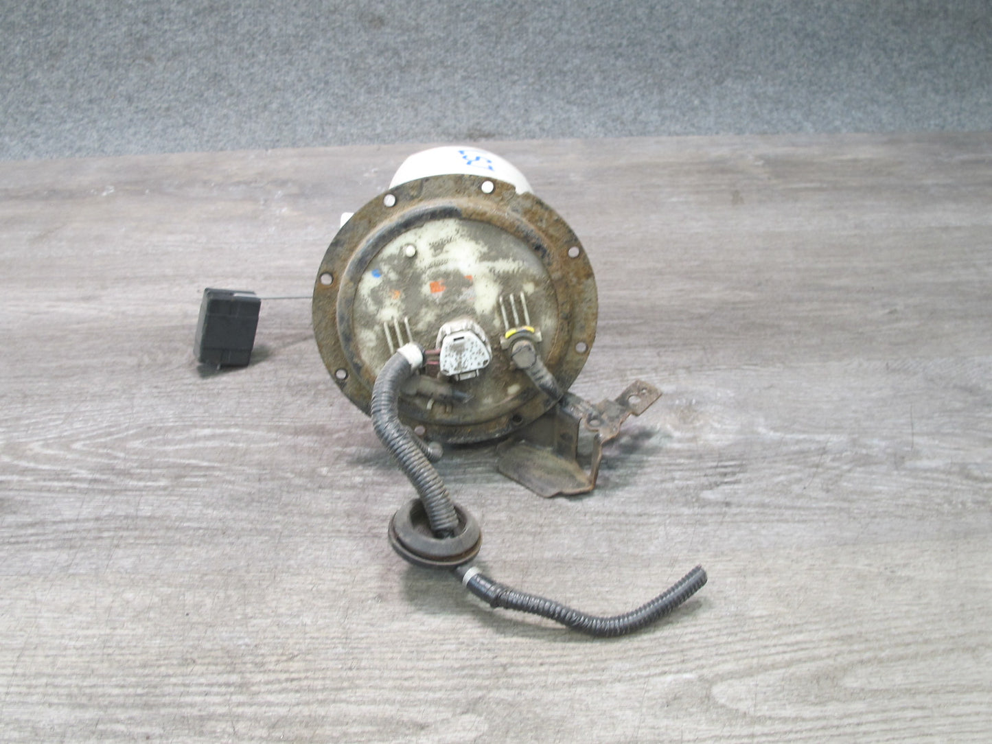 08-09 Lexus UVF46L LS600h Fuel Pump Level Sensor Sending Unit Assembly OEM