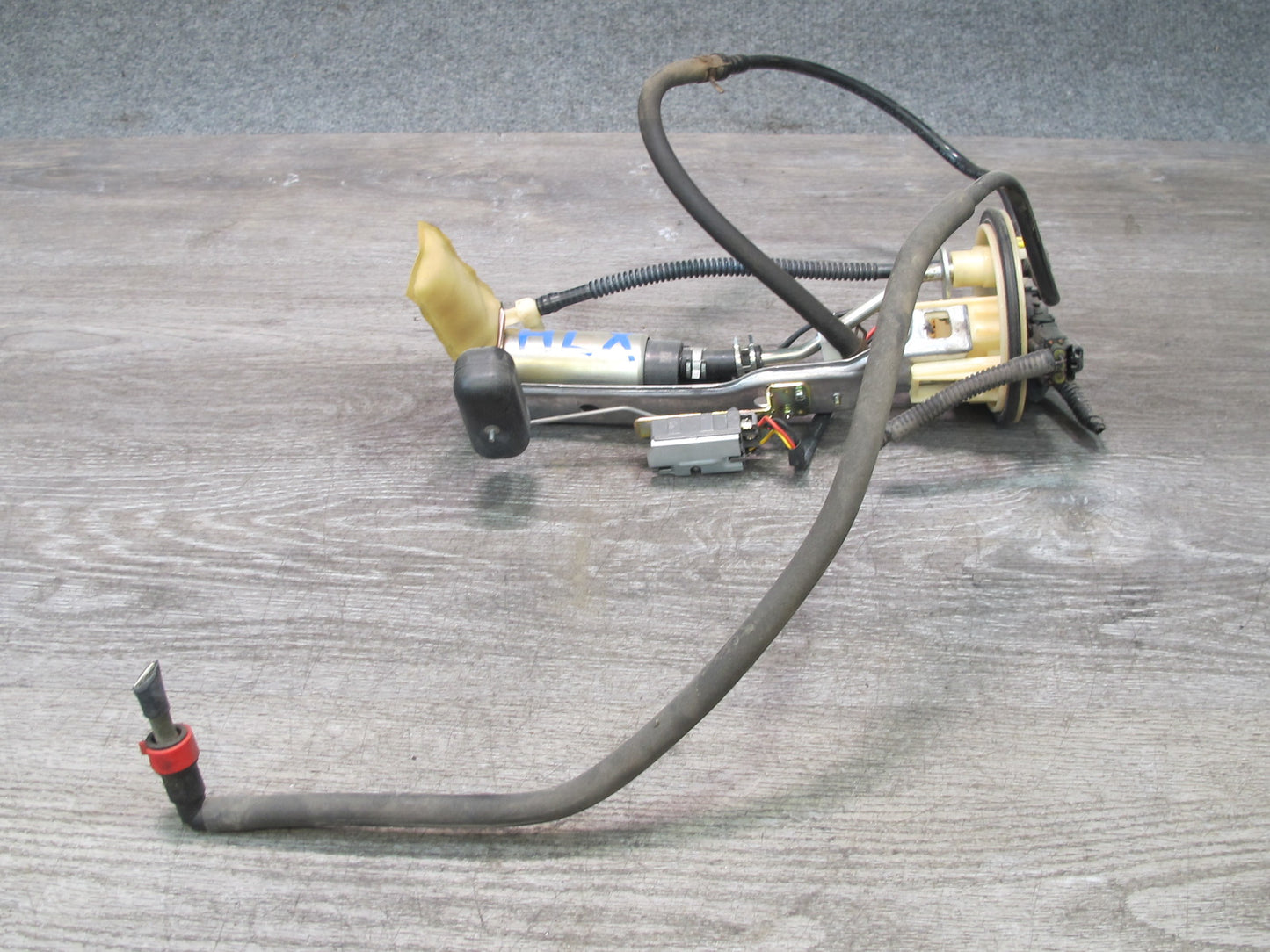 2003-2005 Lexus GX470 Fuel Gas Pump Level Sensor Assembly