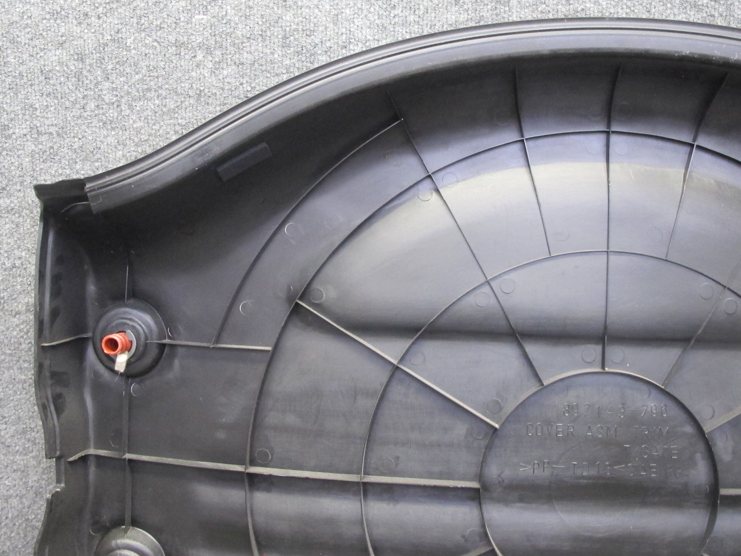99-01 Isuzu Vehicross Rear Tailgate Interior Spare Tire Trim Cover Panel OEM