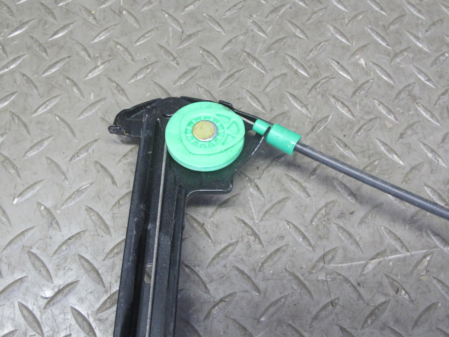 1999-2005 Porsche 911 Carrera 996 Left Side Door Window Regulator W/ Motor