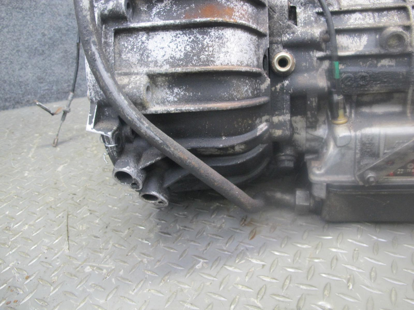 87-88 BMW E30 325i ZF 4HP-22 A/T Automatic Transmission 145K Miles OEM