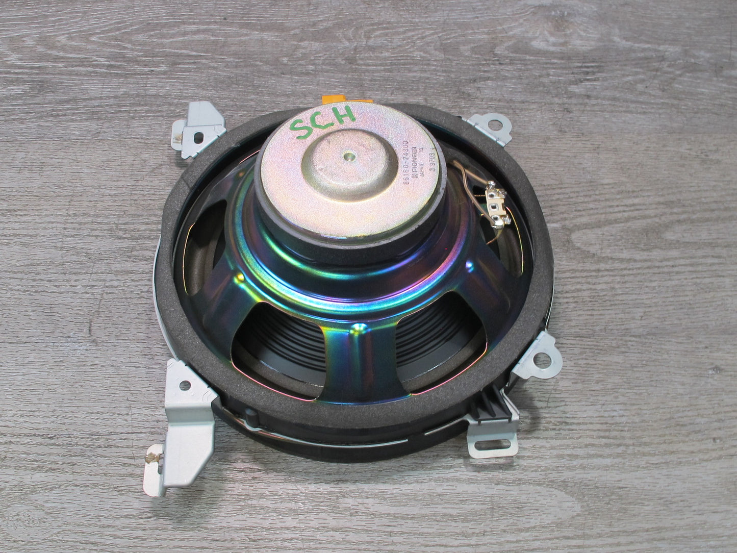 92-00 Lexus UZZ30L SC300 SC400 Rear Subwoofer Speaker 86160-24300 OEM