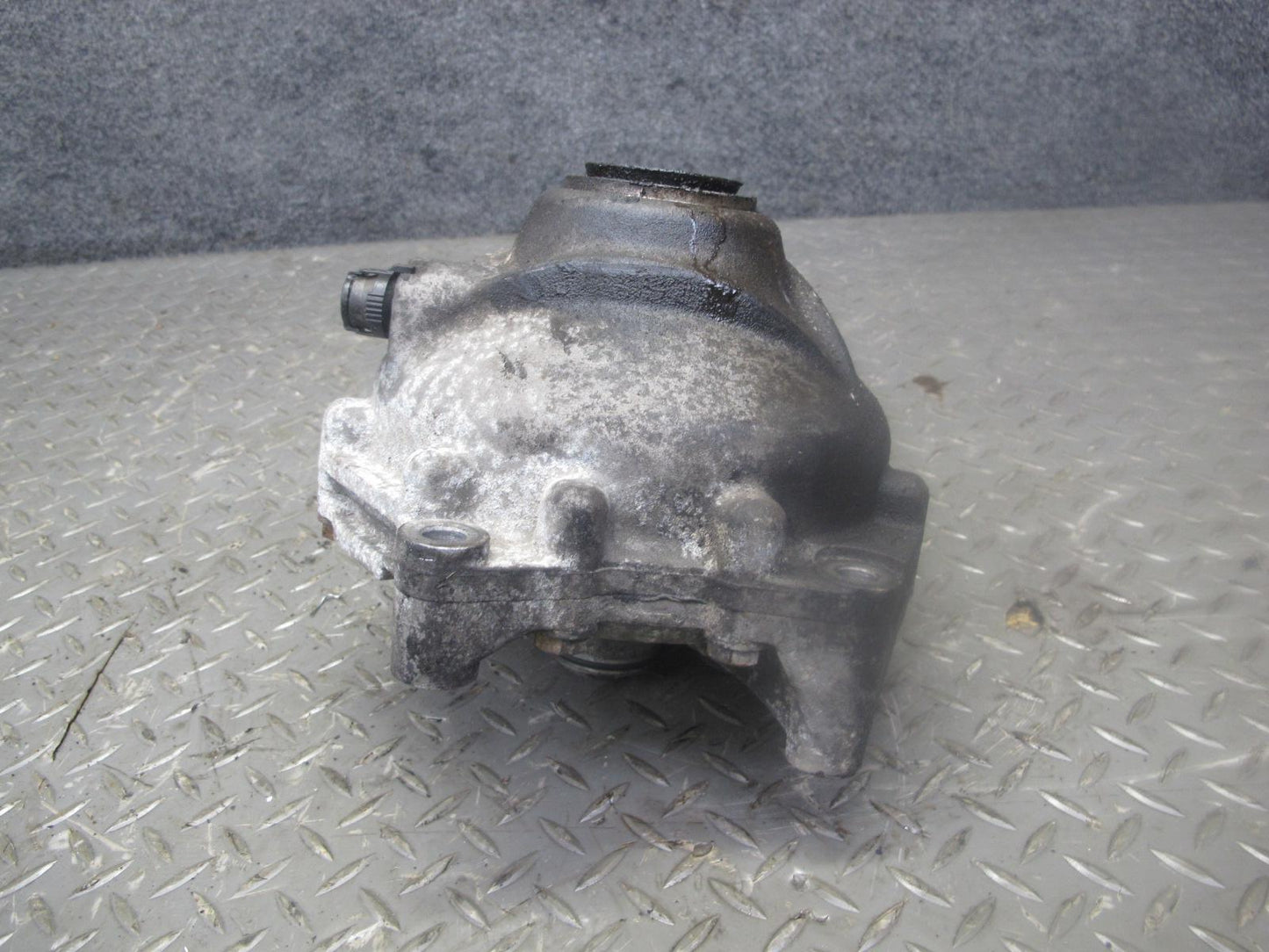 2014-2018 BMW F15 X5 50ix AWD Front Axle Differential Carrier 3:15 Ratio OEM