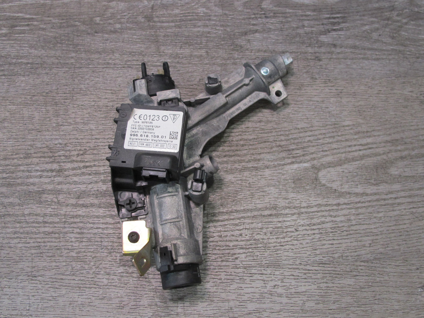 2003-2004 Porsche Boxster 986 M96.23 Engine ECU Immo Ignition Lock Handle Set