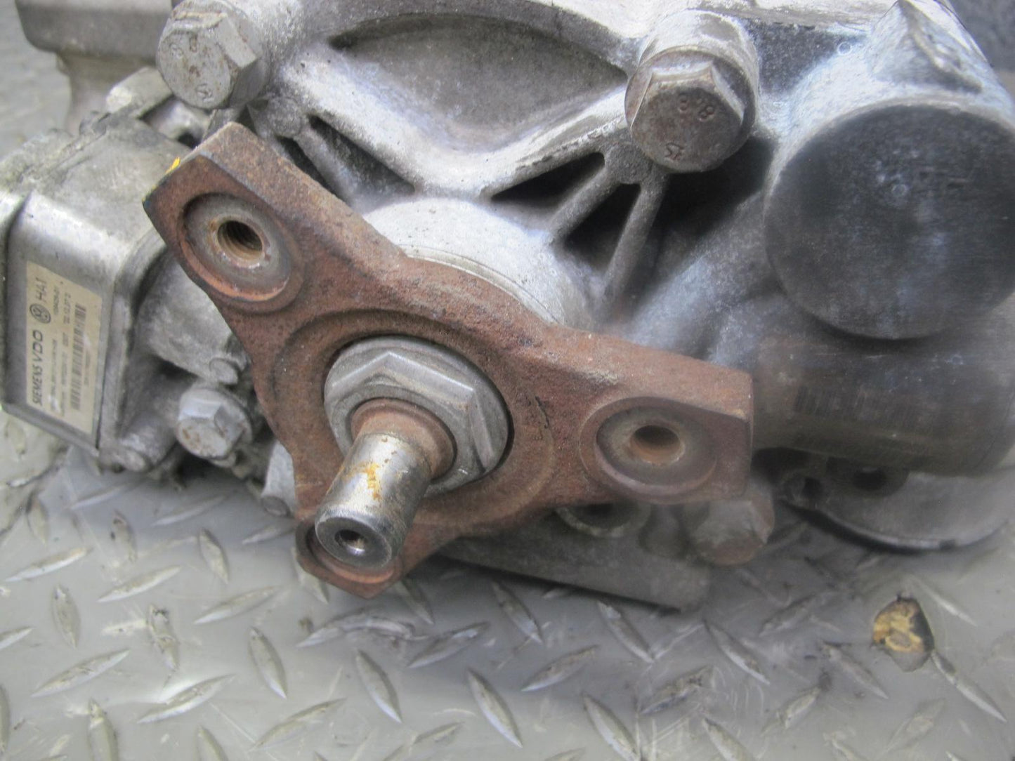 2008 VW Golf R32 MK5 VR6 AWD Haldex Rear Differential Carrier 148K Miles OEM