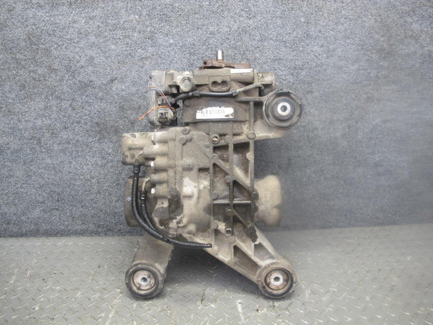 2008 VW Golf R32 MK5 VR6 AWD Haldex Rear Differential Carrier 148K Miles OEM