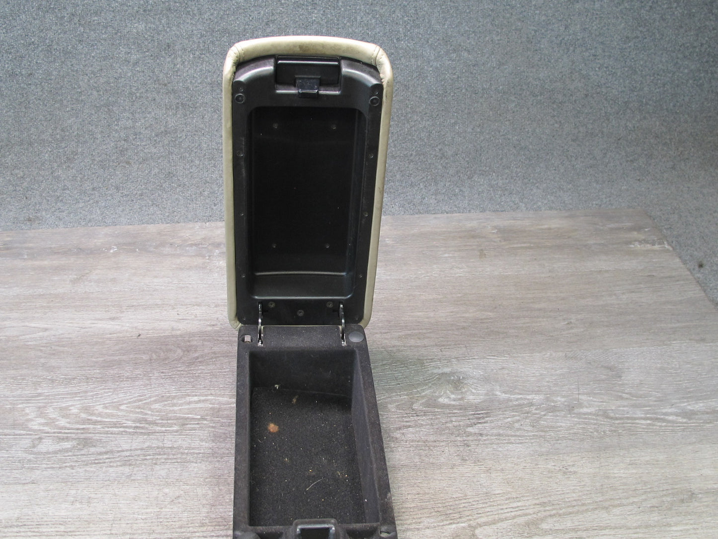 92-00 Lexus UZZ30L SC300 SC400 Front Center Console Armrest w Storage Box OEM