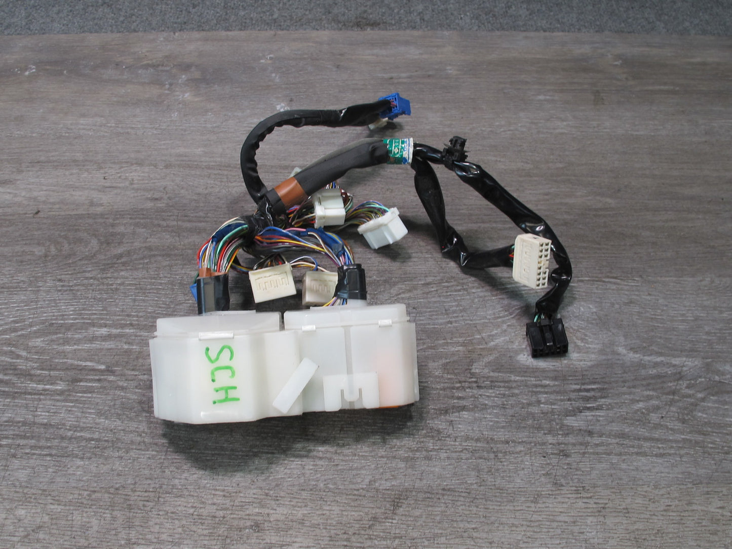97-00 Lexus UZZ30L SC300 SC400 Console Box Wire Wiring Harness 82166-24220 OEM