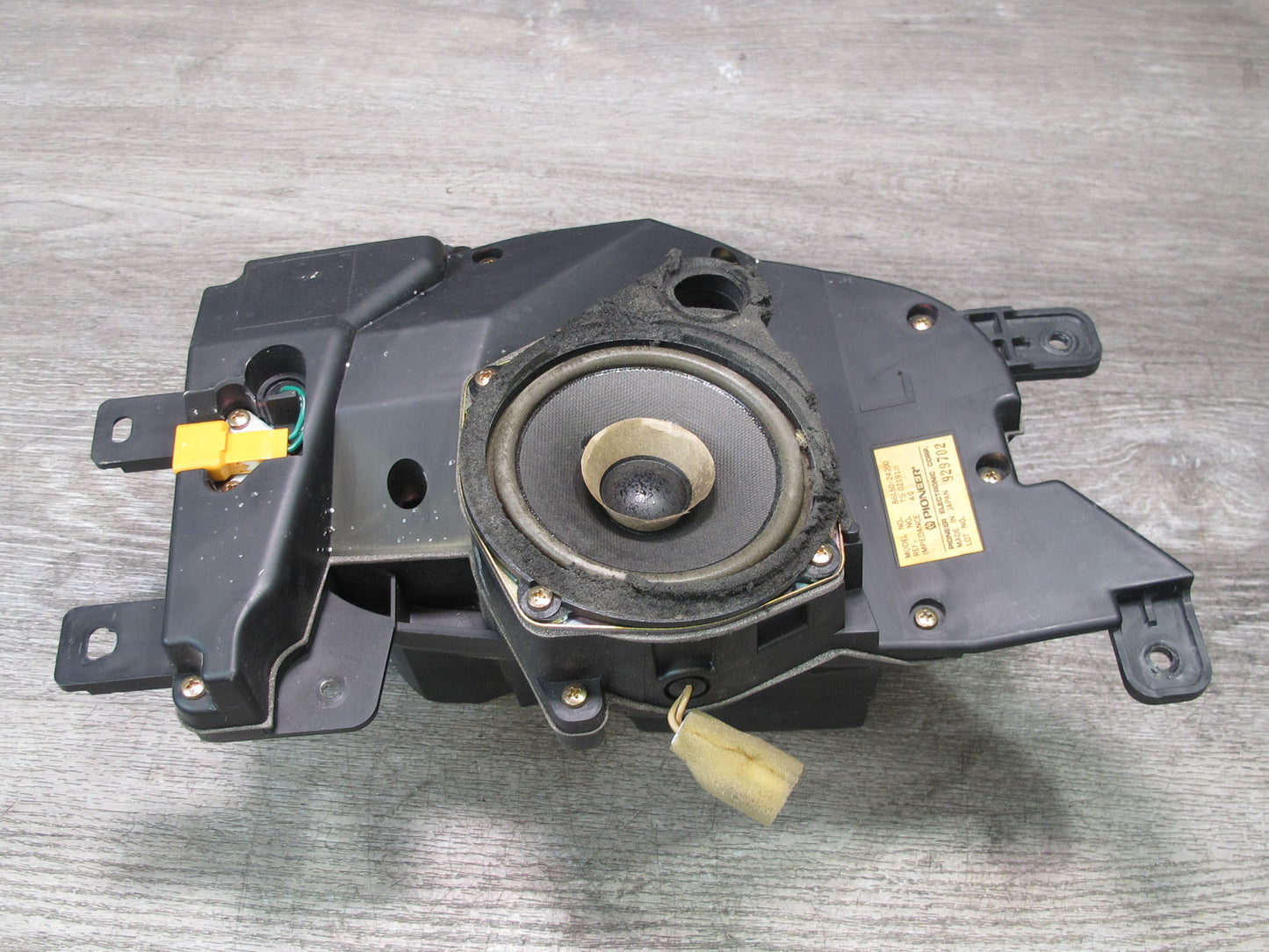 92-00 Lexus UZZ30L SC300 SC400 Set of 2 Front Door Speaker Pioneer OEM