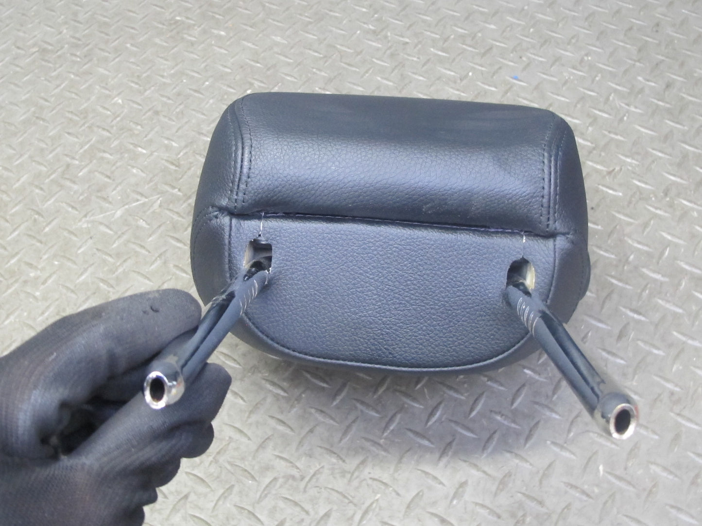12-18 BMW F30 F31 F34 Front Left or Right Seat Leather Headrest Black OEM